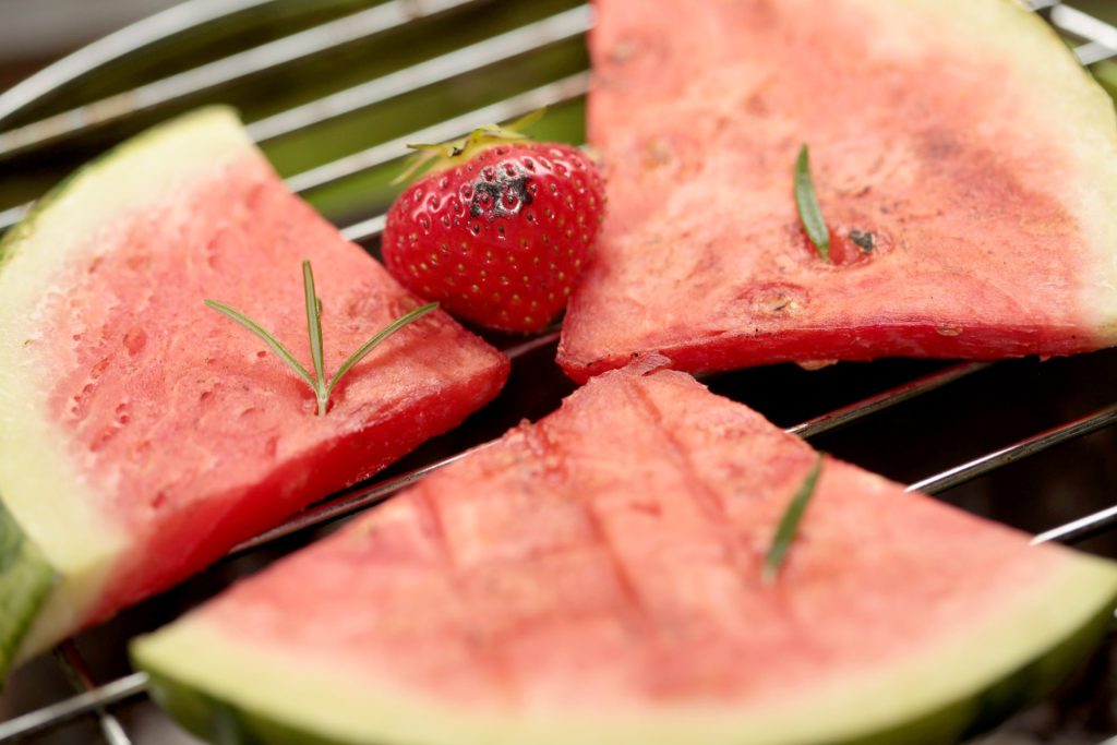 Obst grillen: Wassermelone auf dem Grill | Foto: stock.adobe.com