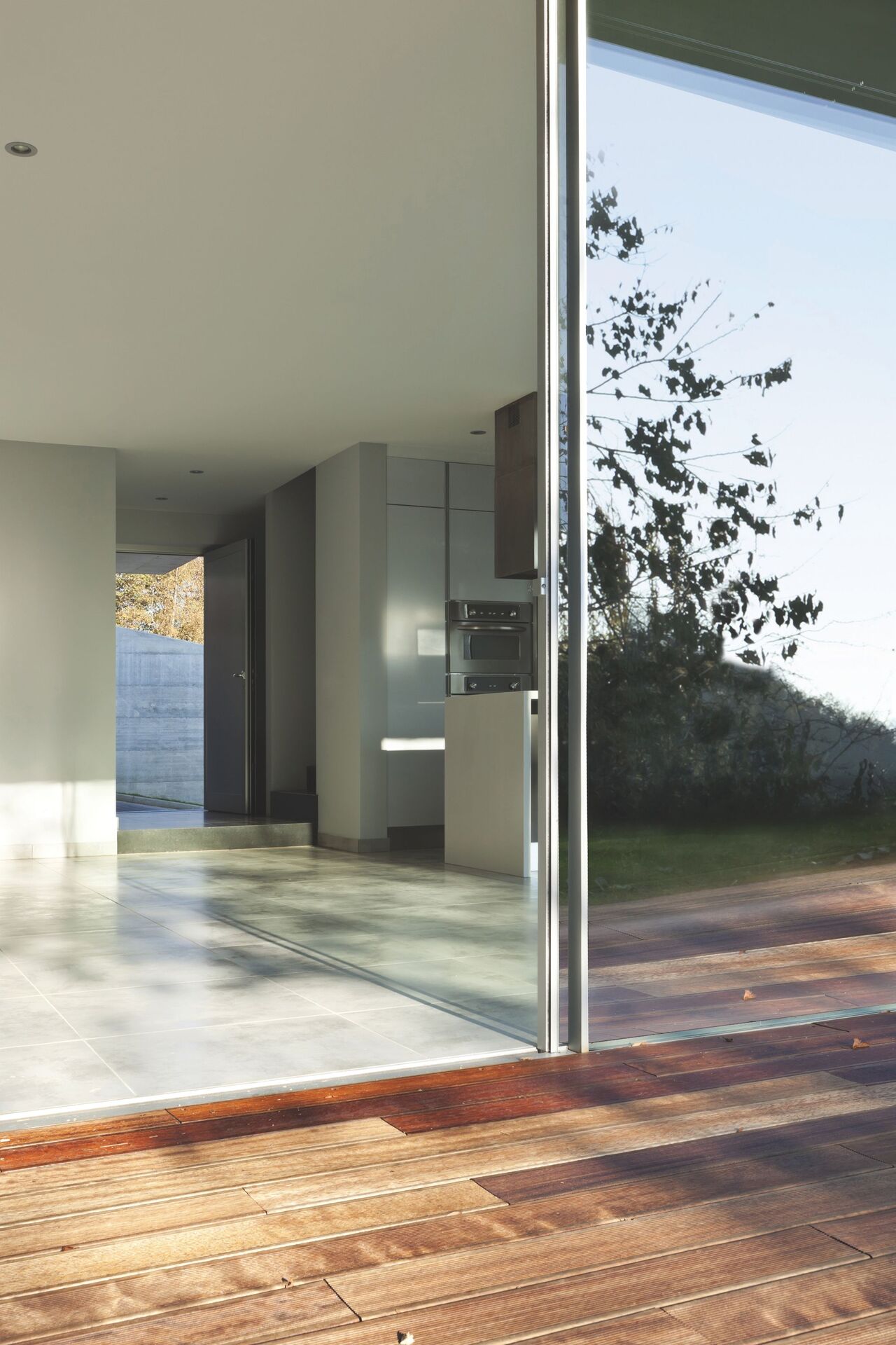 Selbstklebefolie Spiegeleffekt bei leitermann.de günstig kaufen Selbstklebefolie Spiegeleffekt