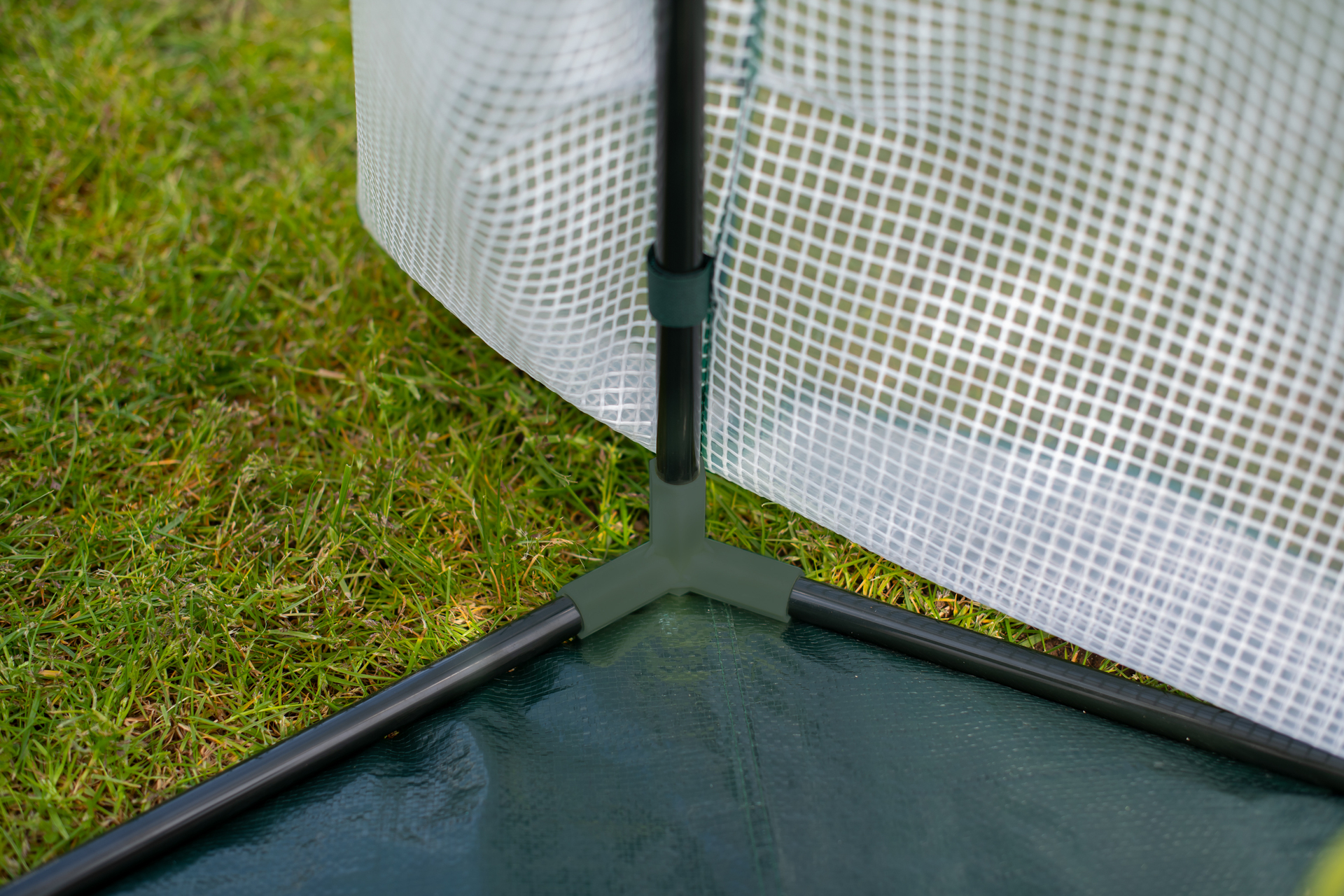 Foliengewächshaus Winterzelt Minze bei leitermann.de günstig kaufen Foliengewächshaus Winterzelt Minze