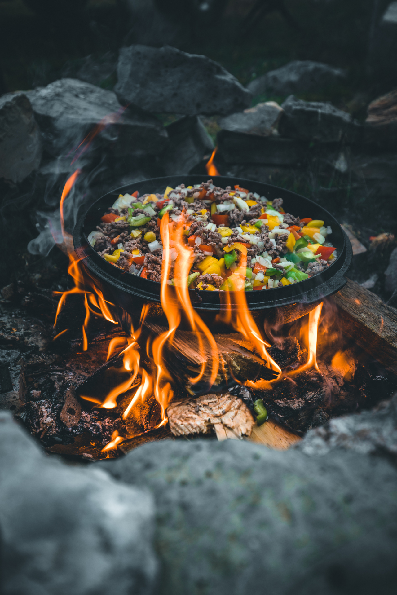 Feuertopf Dutch Oven mit Füßen ft9 bei leitermann.de günstig kaufen Feuertopf Dutch Oven mit Füßen ft9