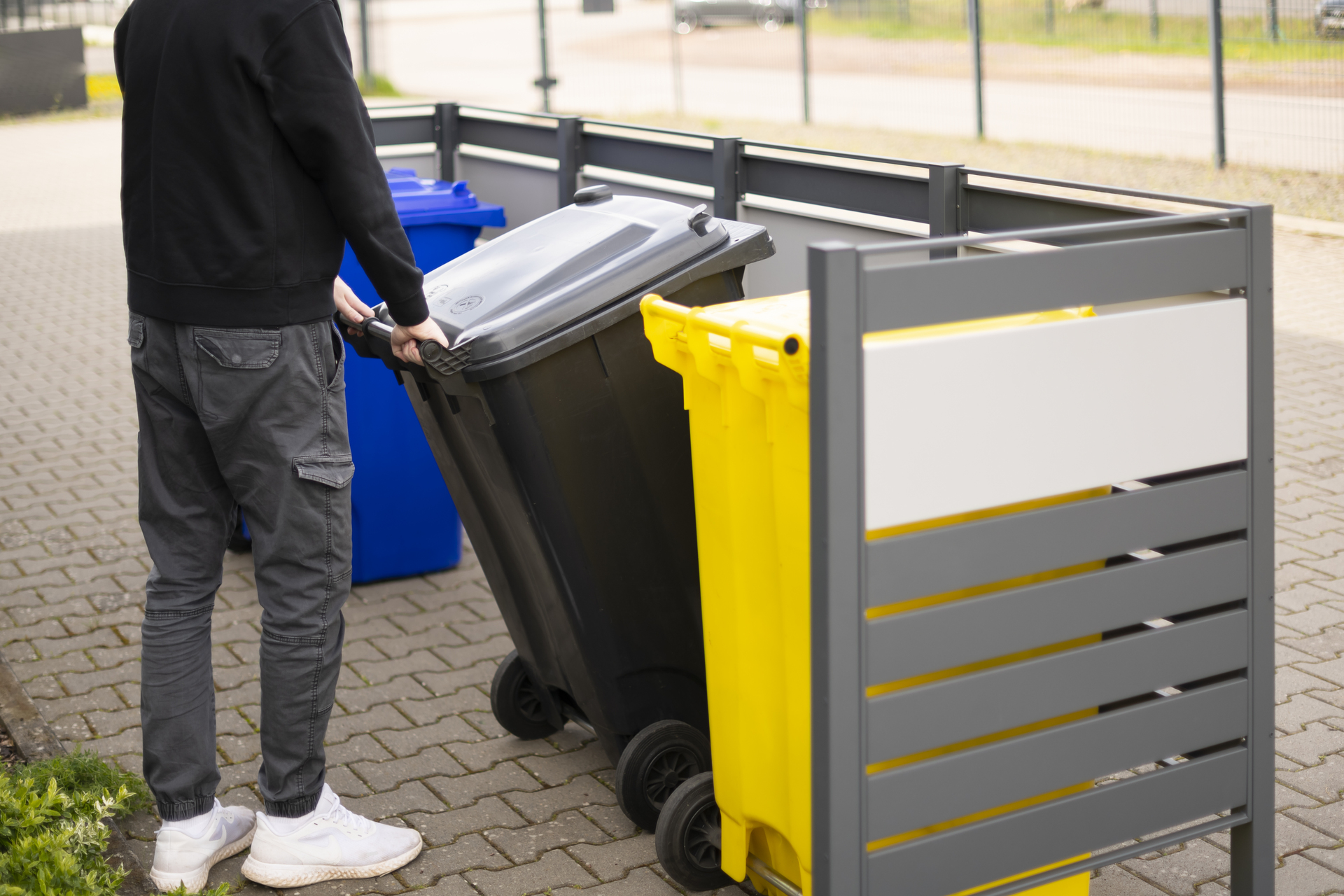 Mülltonnenverkleidung Planum