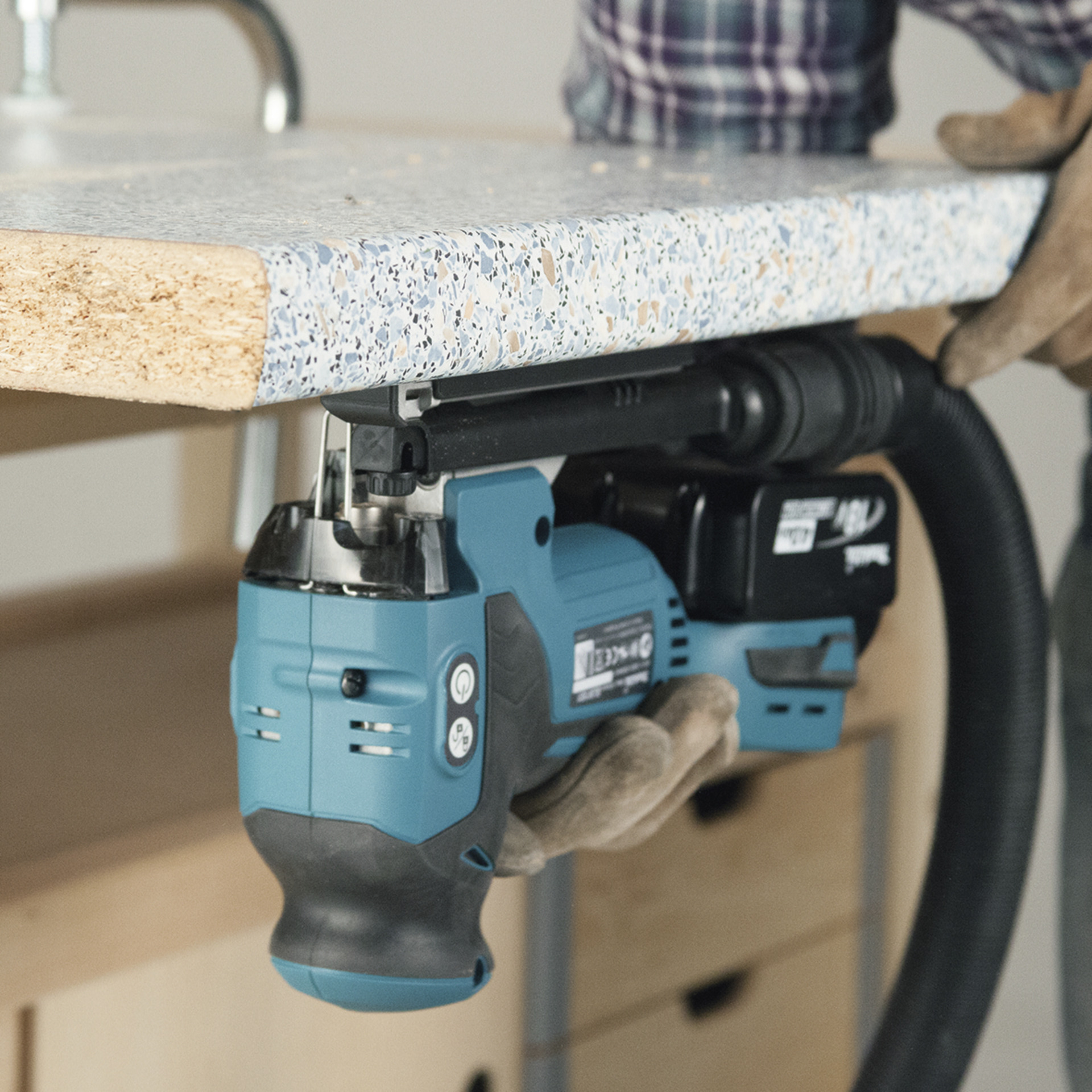 Akku-Pendelhubstichsäge DJV181RTJ, 18V bei leitermann.de günstig kaufen Akku-Pendelhubstichsäge DJV181RTJ, 18V