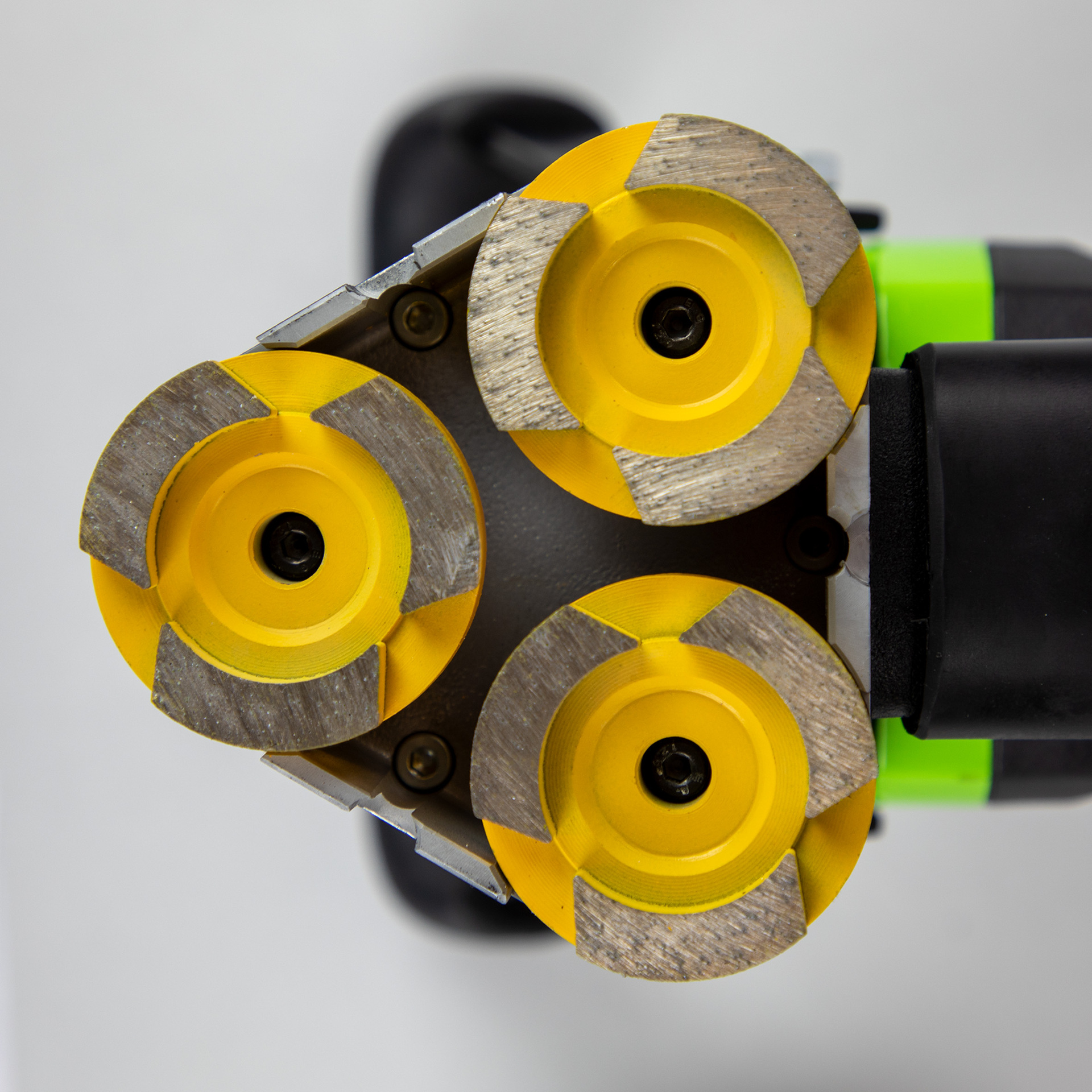 Eckenschleifer EES 1400-3, inkl. 3 Schleifteller Beton bei leitermann.de günstig kaufen Eckenschleifer EES 1400-3, inkl. 3 Schleifteller Beton