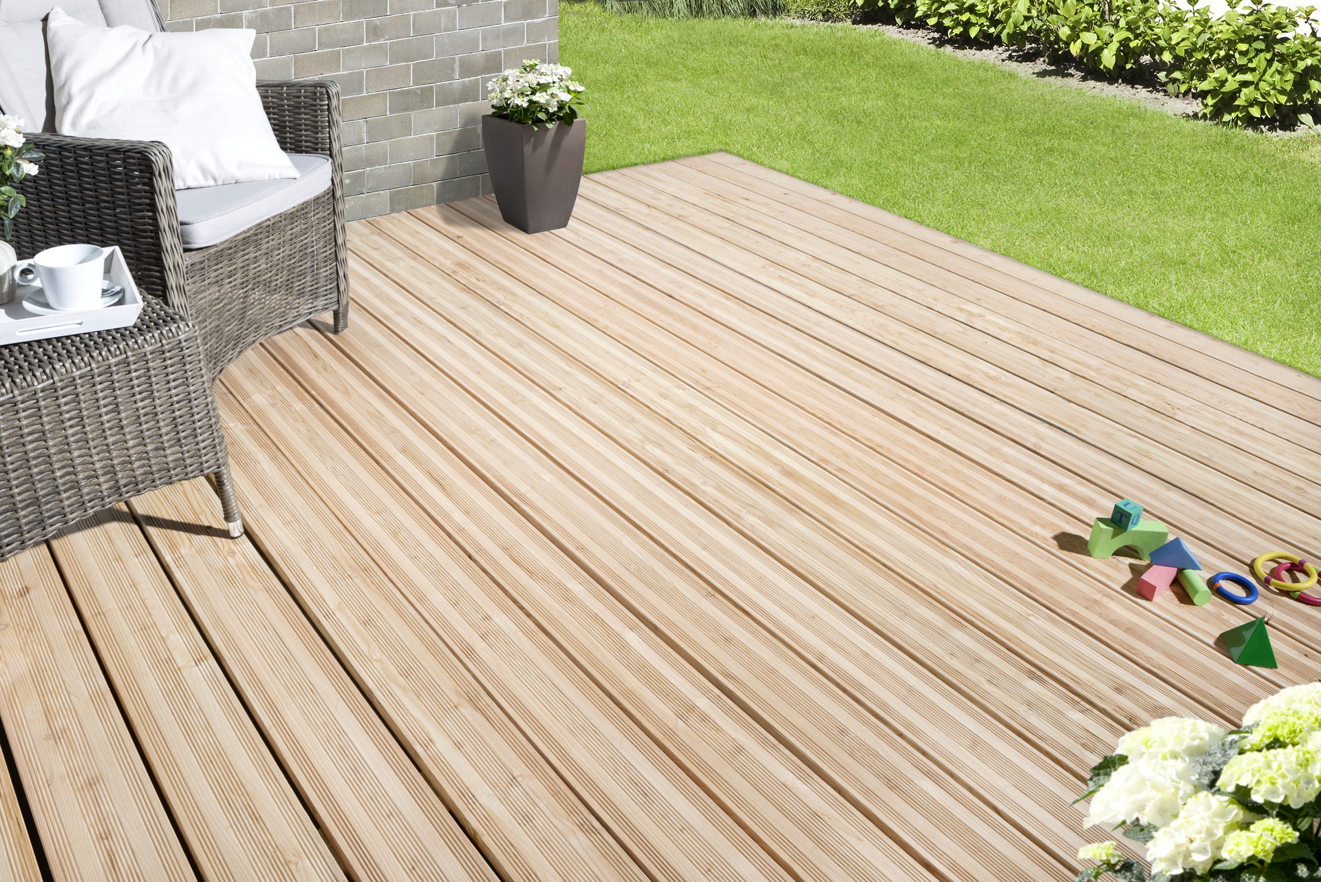 Terrassendiele Lärche bei leitermann.de günstig kaufen Terrassendiele Lärche