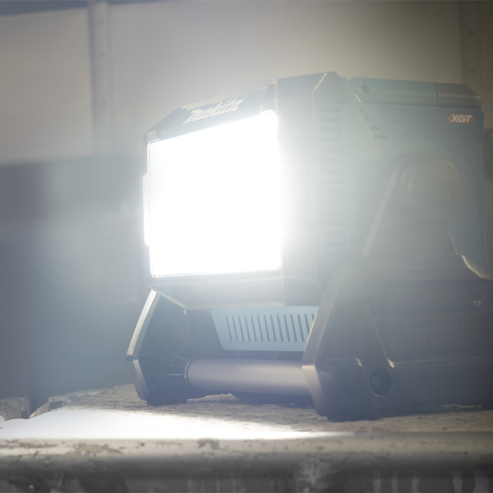 LED-Akku-Baustrahler ML009G, 40V, 10000LM bei leitermann.de günstig kaufen LED-Akku-Baustrahler ML009G, 40V, 10000LM