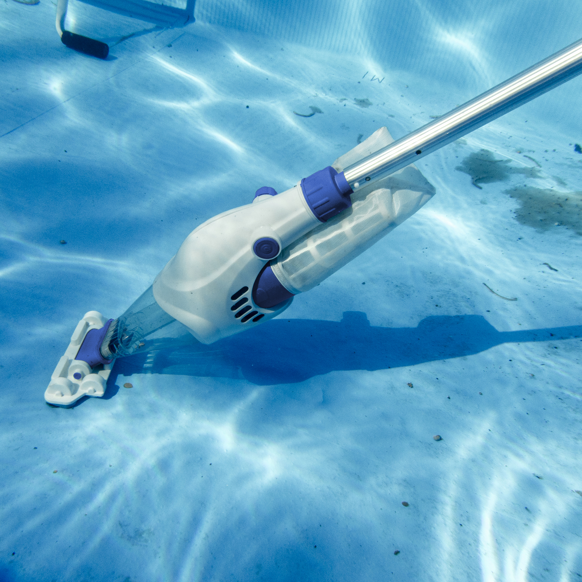 Elektrischer Pool-Reiniger ELECTRIC VAC bei leitermann.de günstig kaufen Elektrischer Pool-Reiniger ELECTRIC VAC