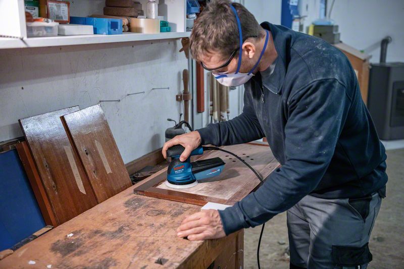 Exzenterschleifer GEX 125-1 AE, mit 3 x Schleifblatt C470, in Handwerkerkoffer