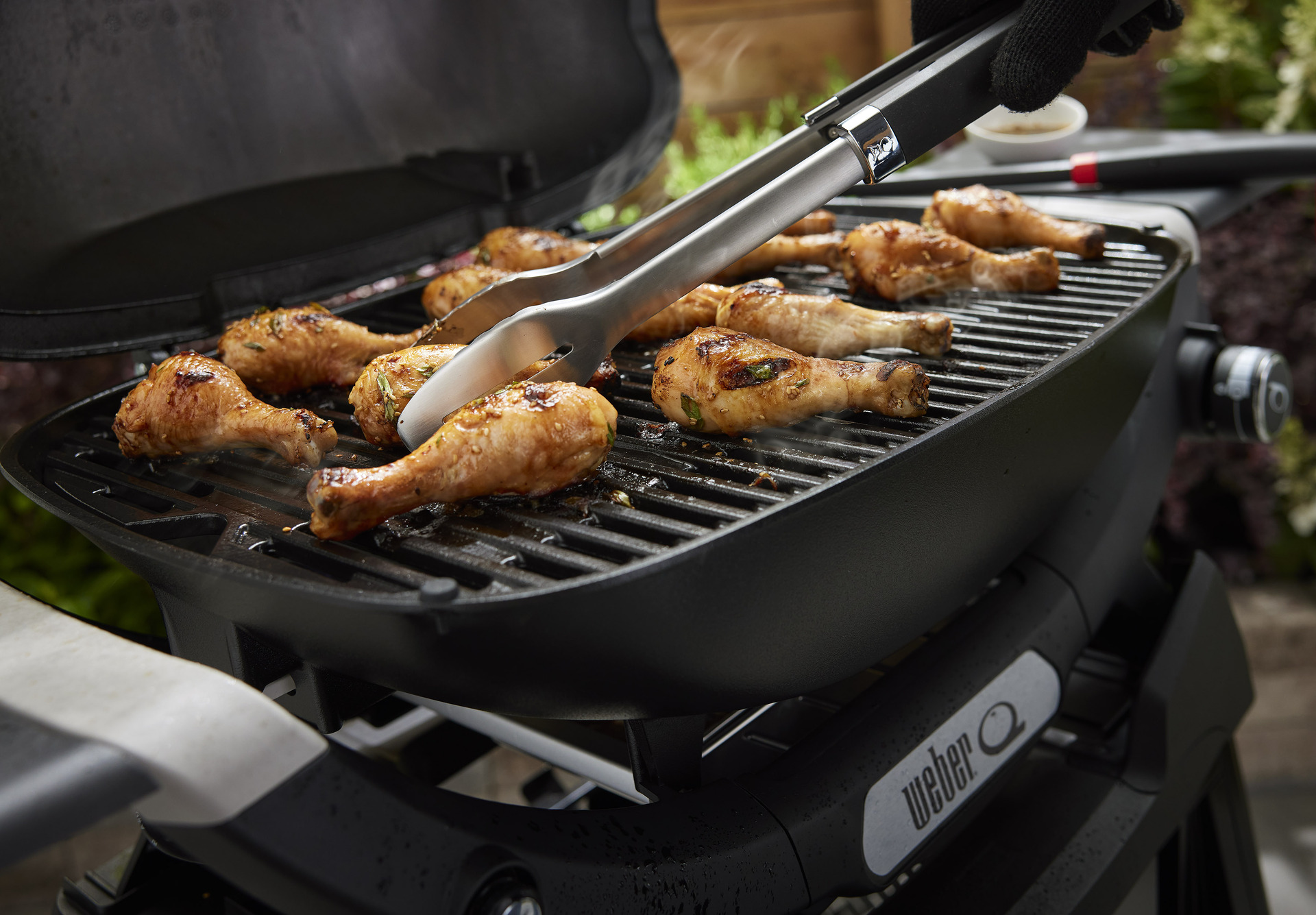 Q2200N Gasgrill mit Rollwagen bei leitermann.de günstig kaufen Q2200N Gasgrill mit Rollwagen