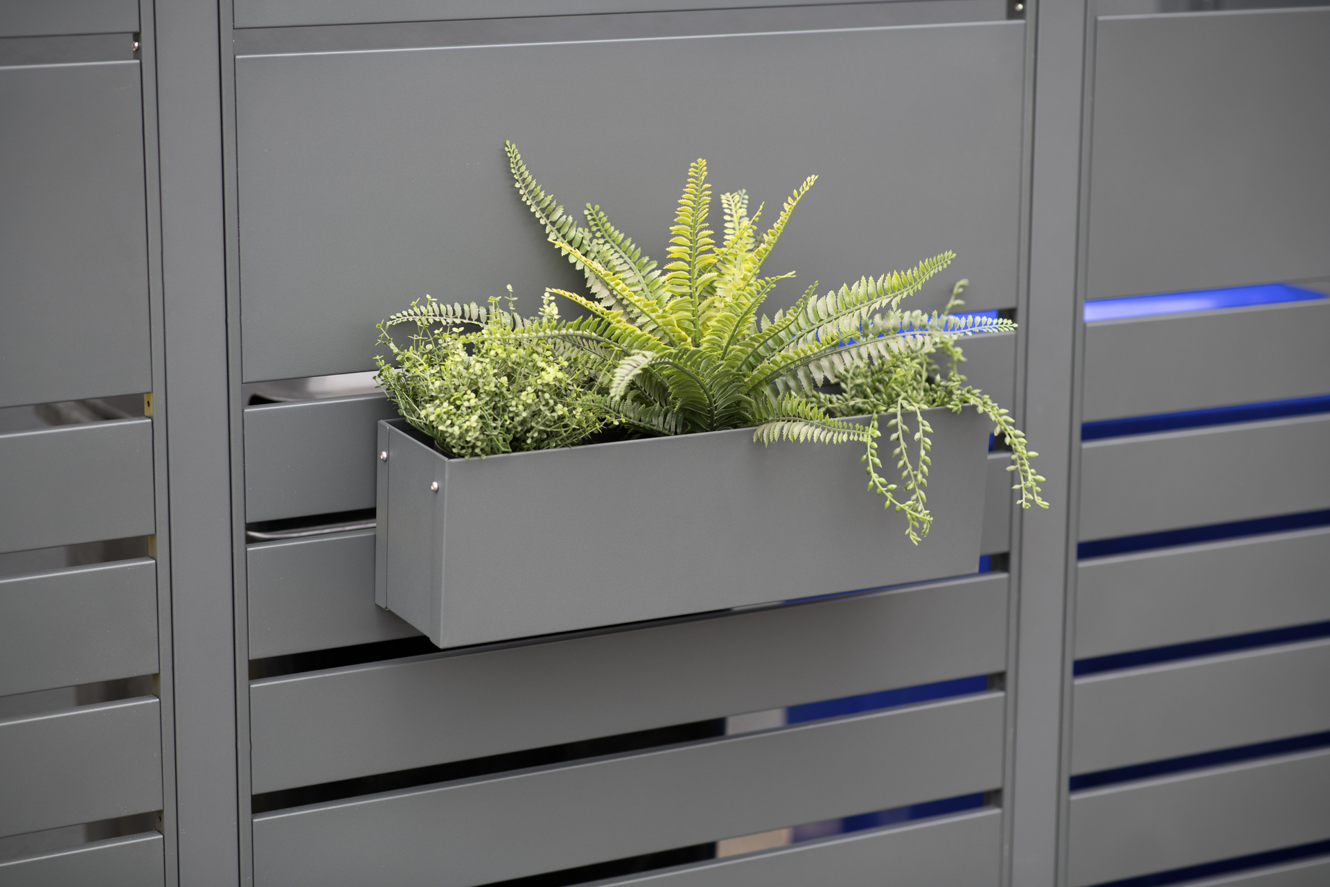 Pflanzskasten für Mülltonnenverteilung Planum