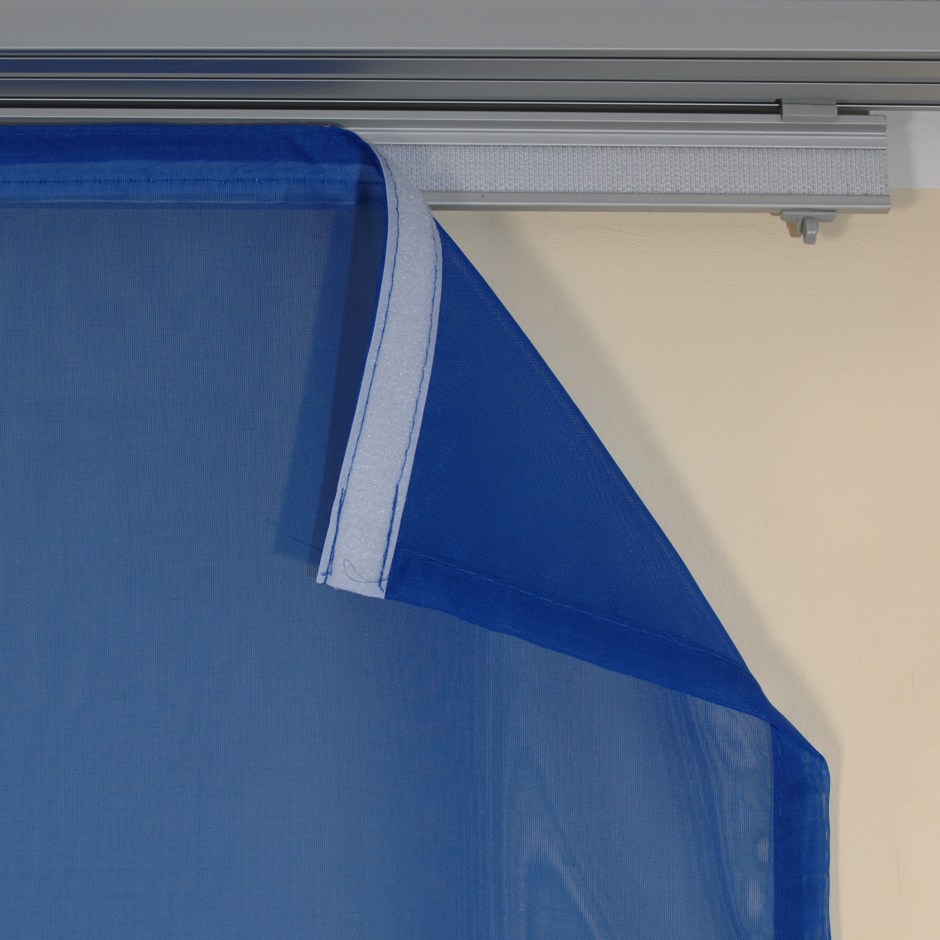 Flächenvorhangstoff Polyester, 60x245cm, blau bei leitermann.de günstig kaufen Flächenvorhangstoff Polyester, 60x245cm, blau