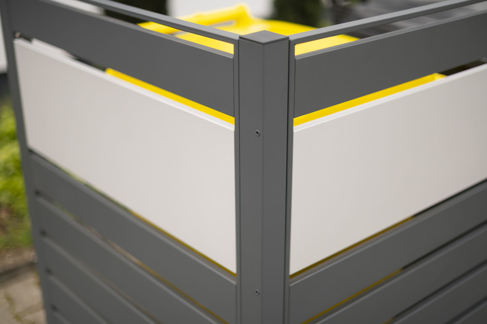 Mülltonnenverkleidung Planum
