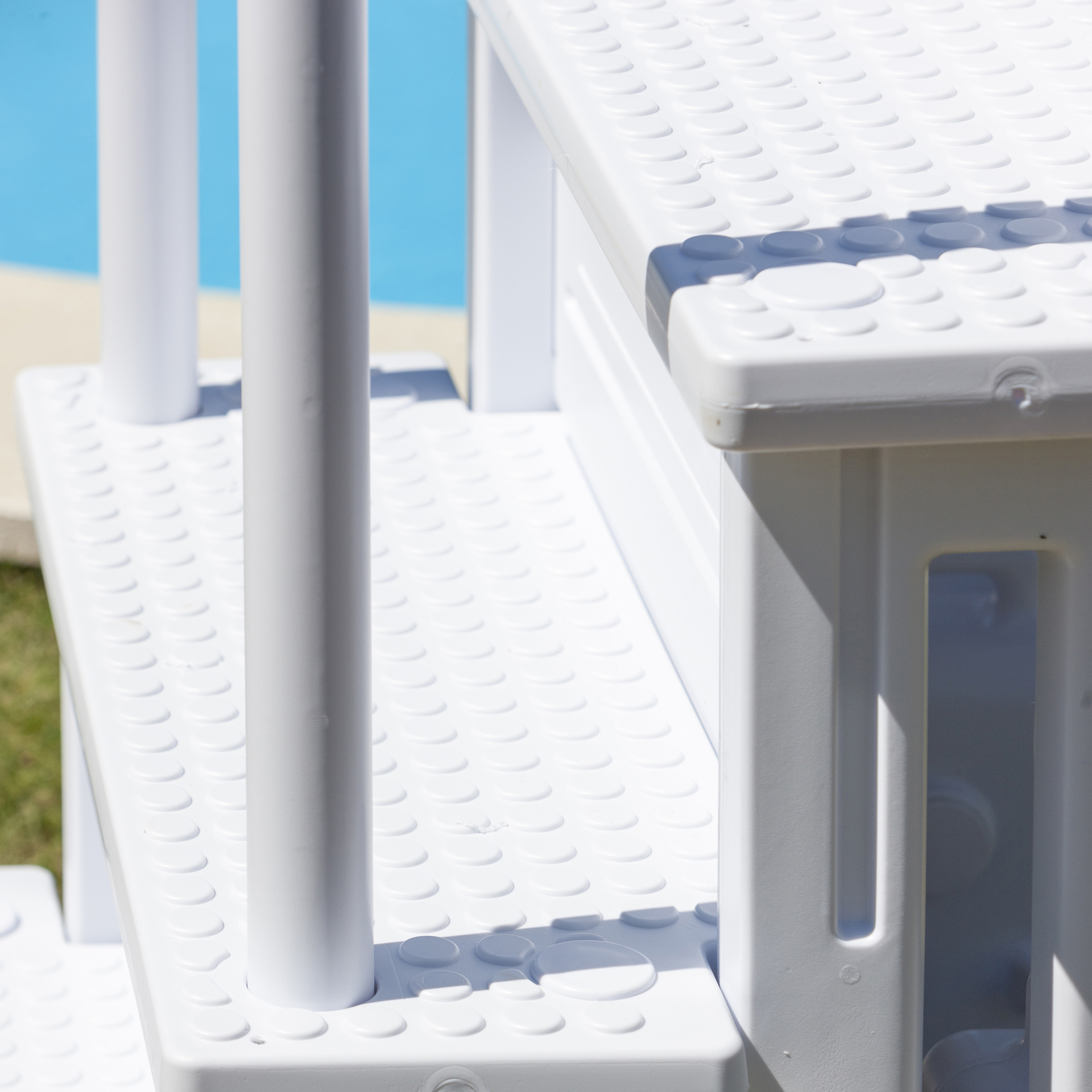 Synthetic Leiter 4 Stufen bei leitermann.de günstig kaufen Synthetic Leiter 4 Stufen