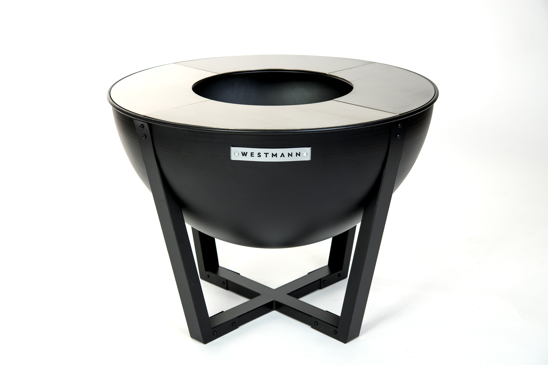 Premium Grill und Feuerstelle schwarz