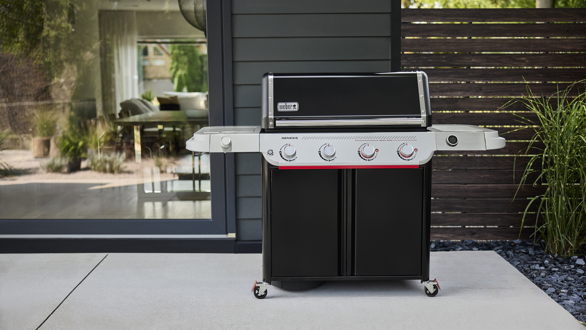 Gasgrill Genesis E-435W bei leitermann.de günstig kaufen Gasgrill Genesis E-435W
