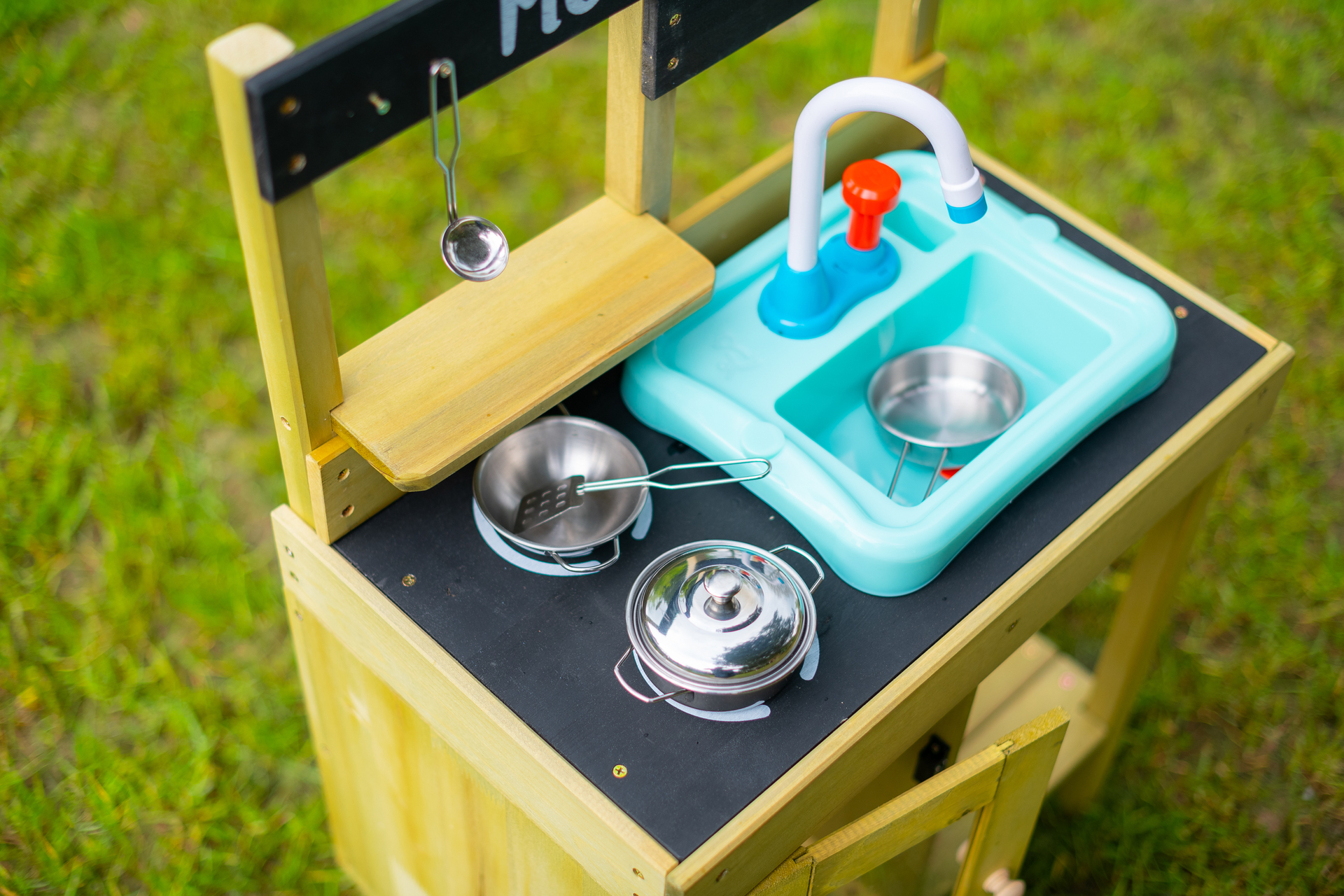 Holz Kinderspielküche mit Waschbecken