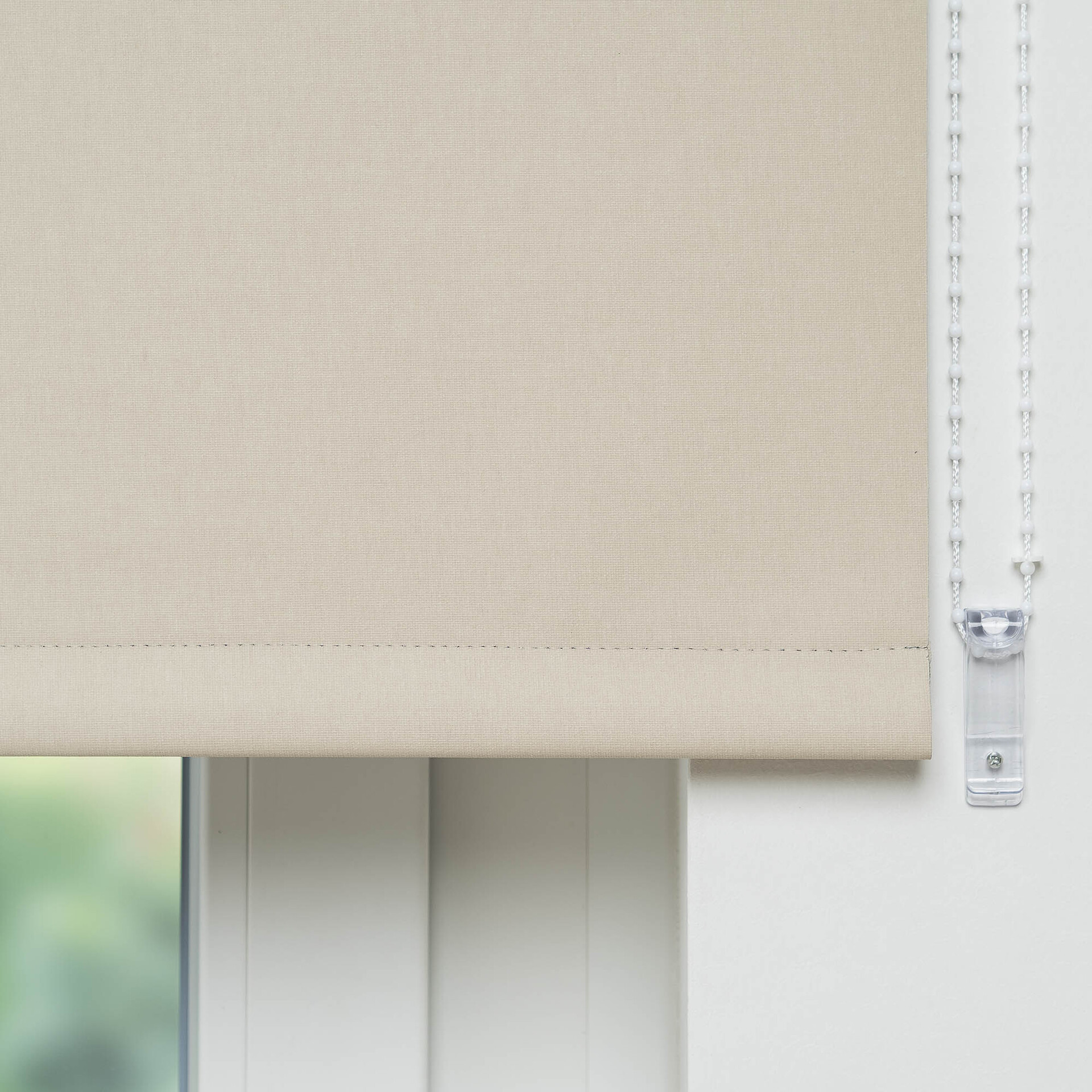 Seitenzug-Rollo Uni Verdunkelnd bei leitermann.de günstig kaufen Seitenzug-Rollo Uni Verdunkelnd