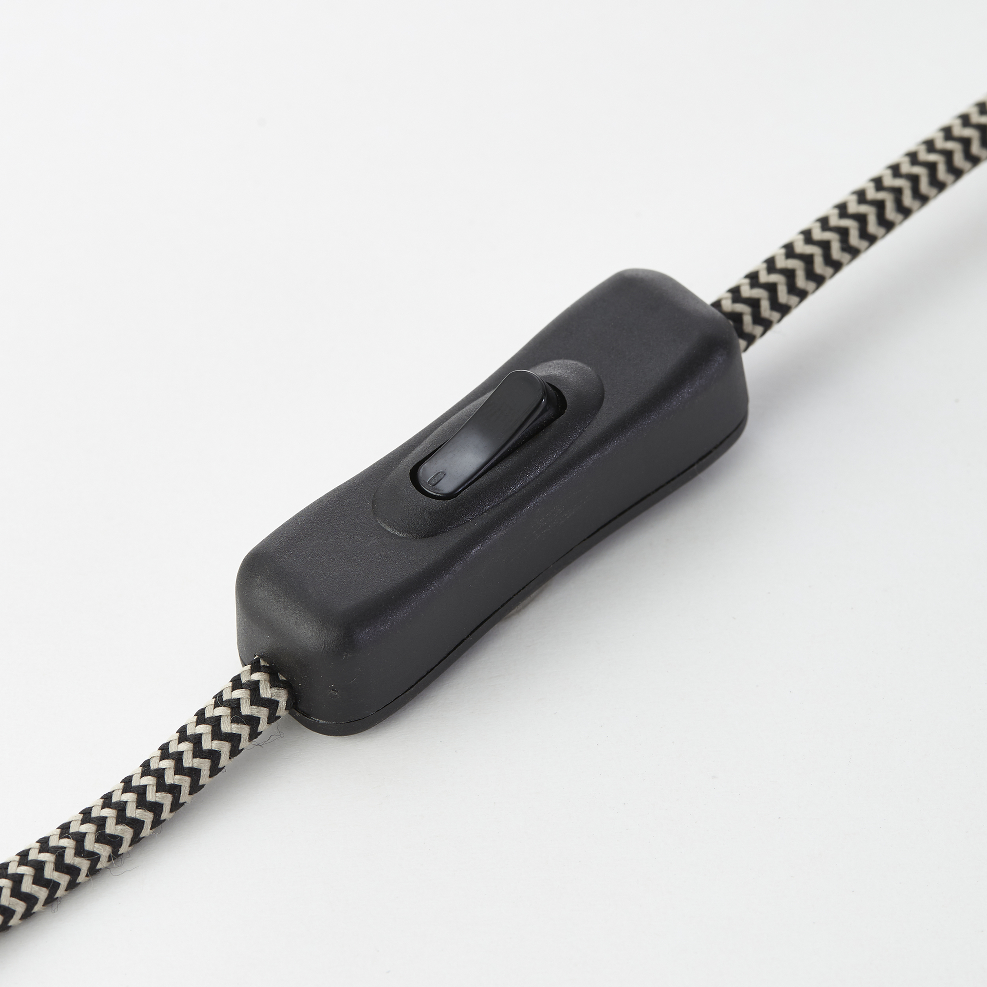 Woodhill Dekorative Tischleuchte antik/schwarz