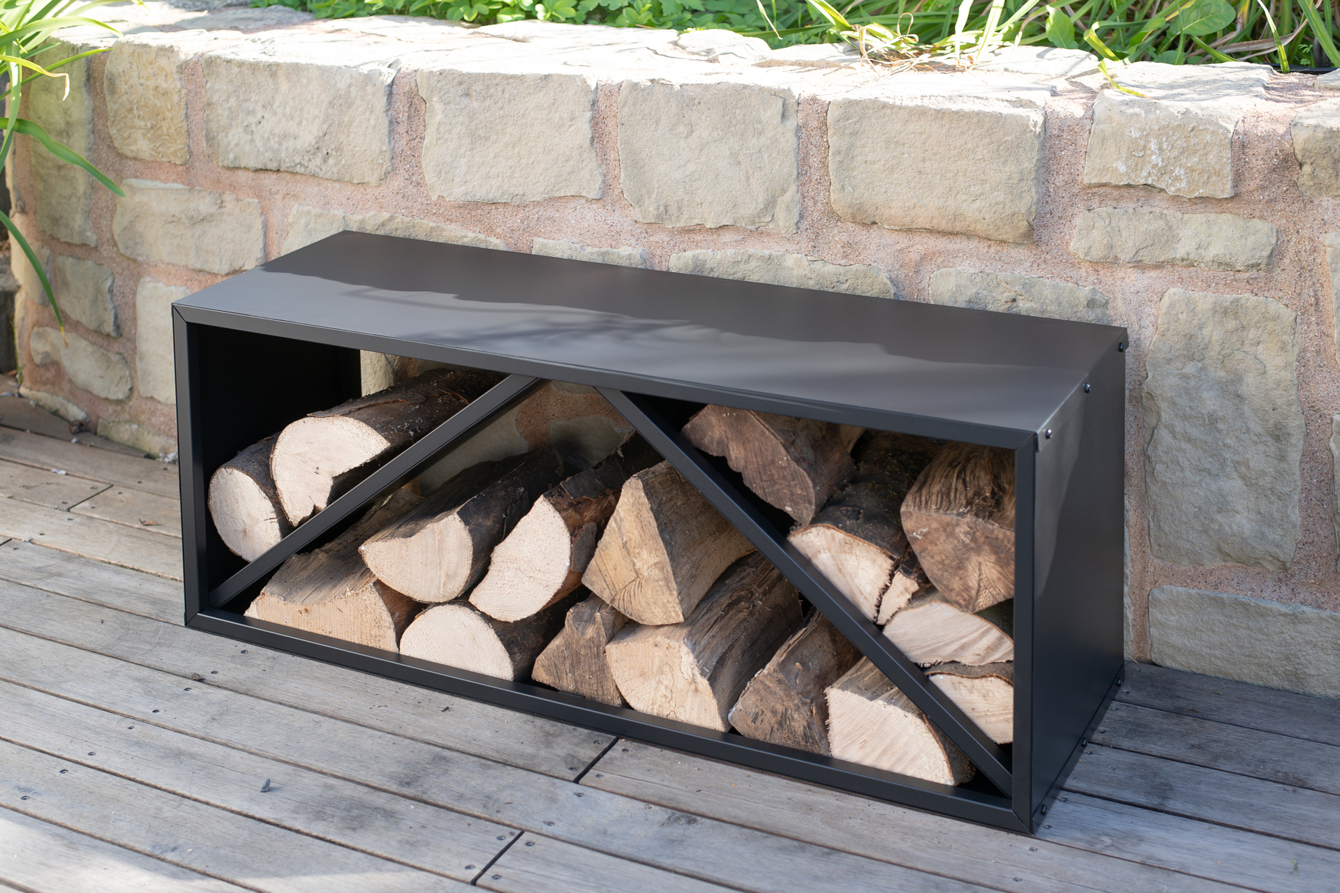 Kaminholzregal