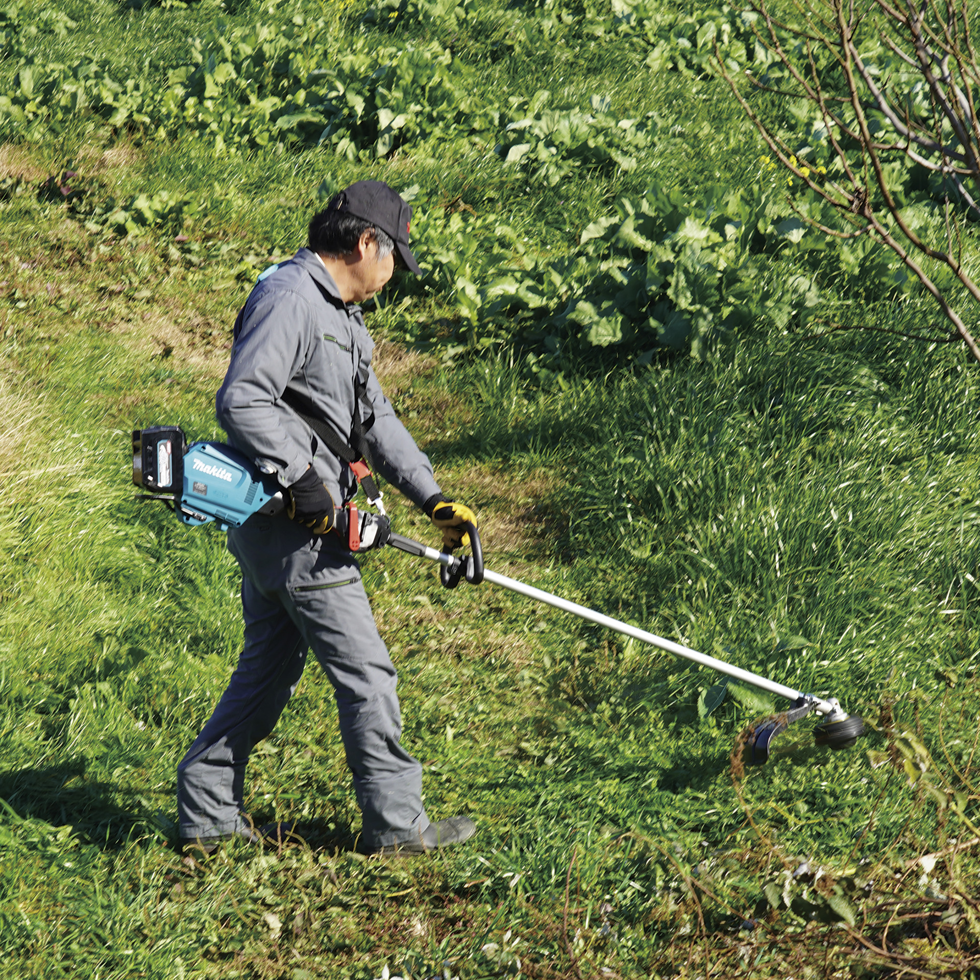 Akku-Freischneider UR014GT201, 40V max. bei leitermann.de günstig kaufen Akku-Freischneider UR014GT201, 40V max.