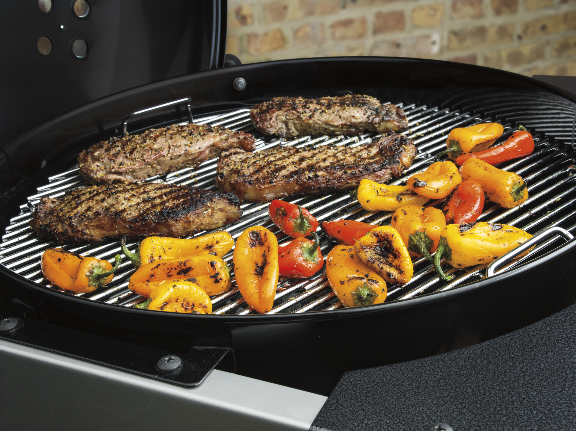 Holzkohlegrill Performer Deluxe GBS bei leitermann.de günstig kaufen Holzkohlegrill Performer Deluxe GBS