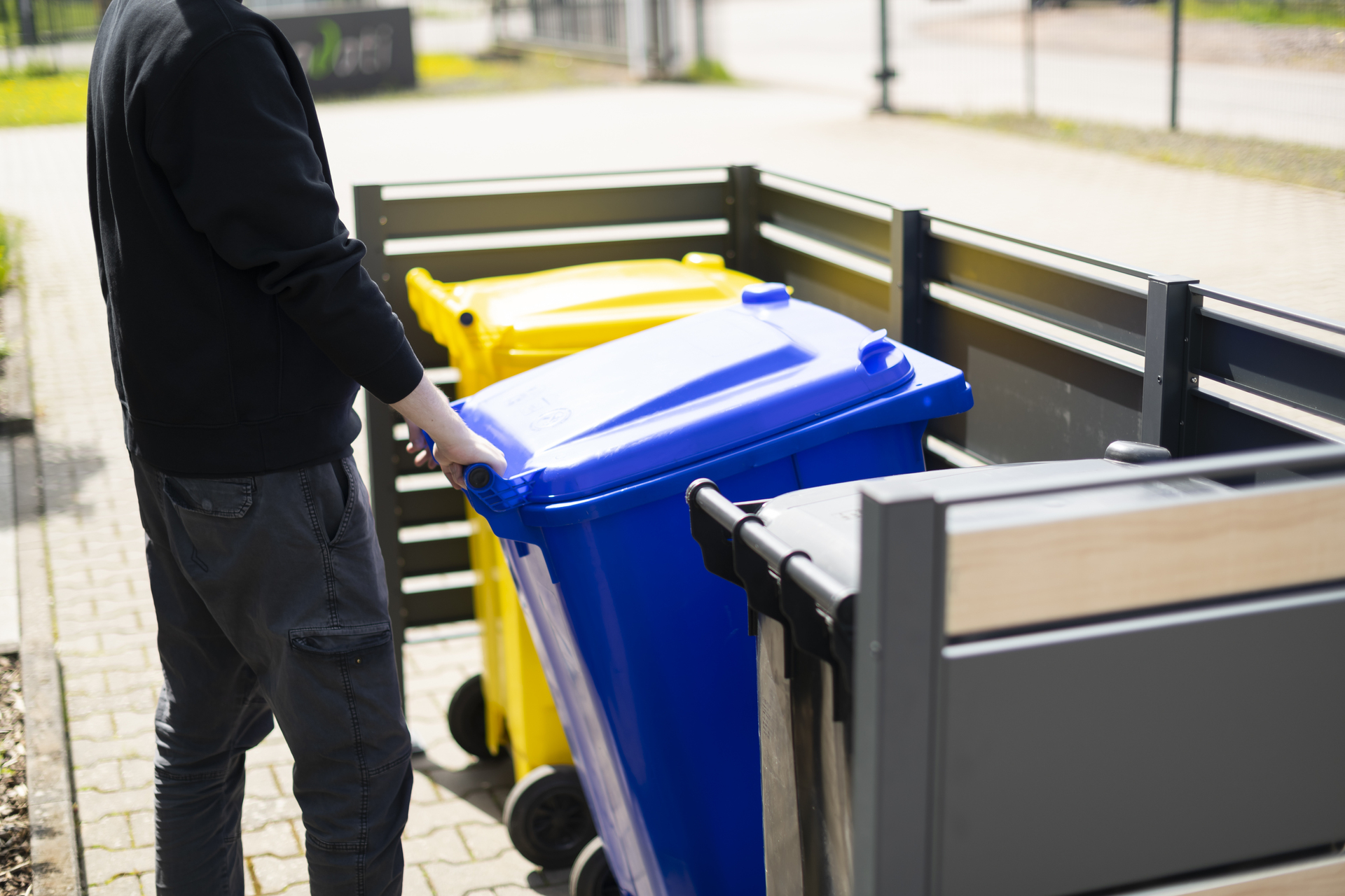 Mülltonnenverkleidung Planum