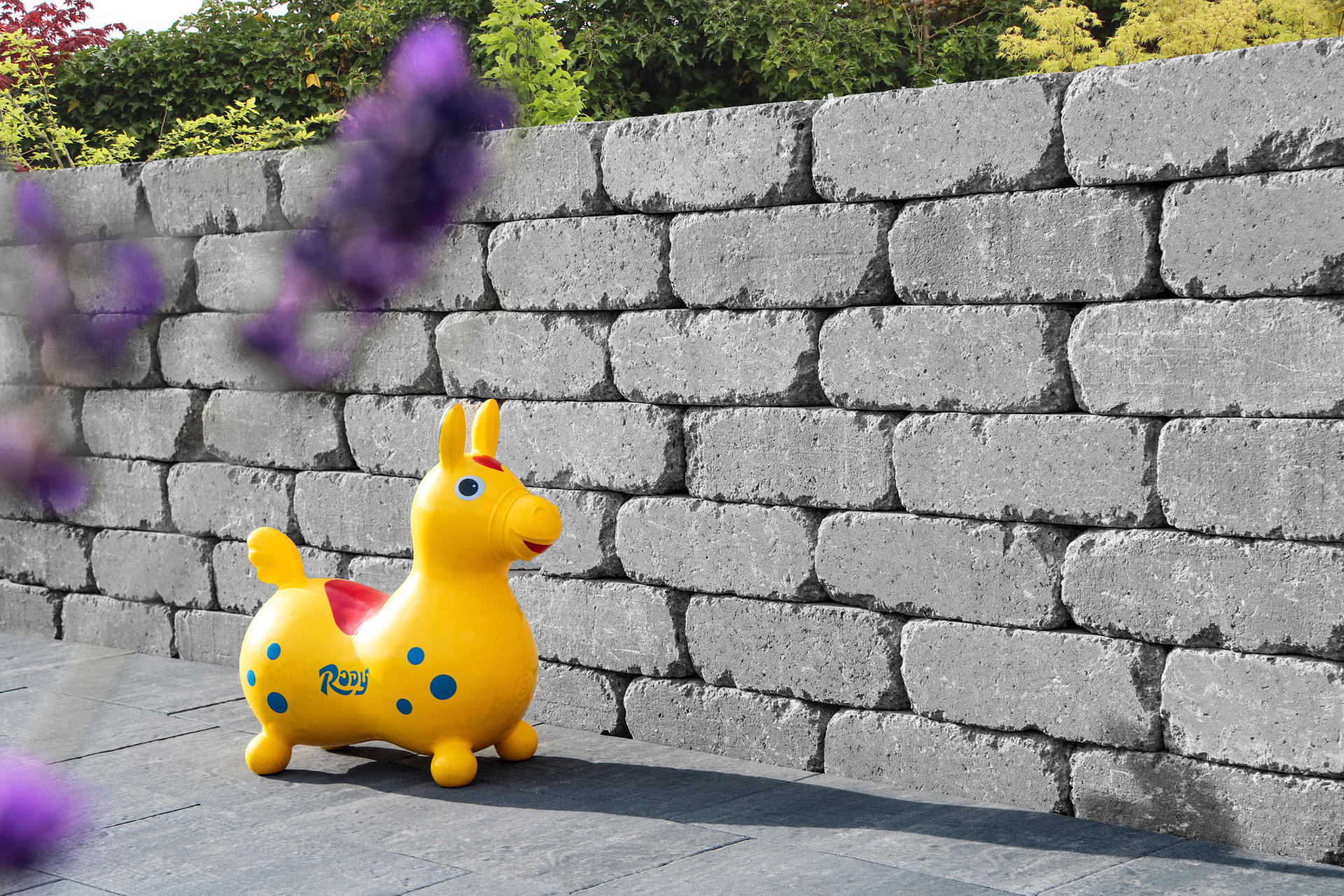 Mauerstein Antik, gekantet bei leitermann.de günstig kaufen Mauerstein Antik, gekantet