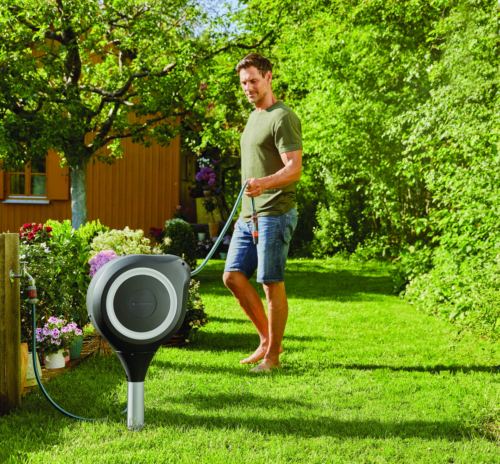 Garten-Schlauchbox RollUp M (weiß) 20 m