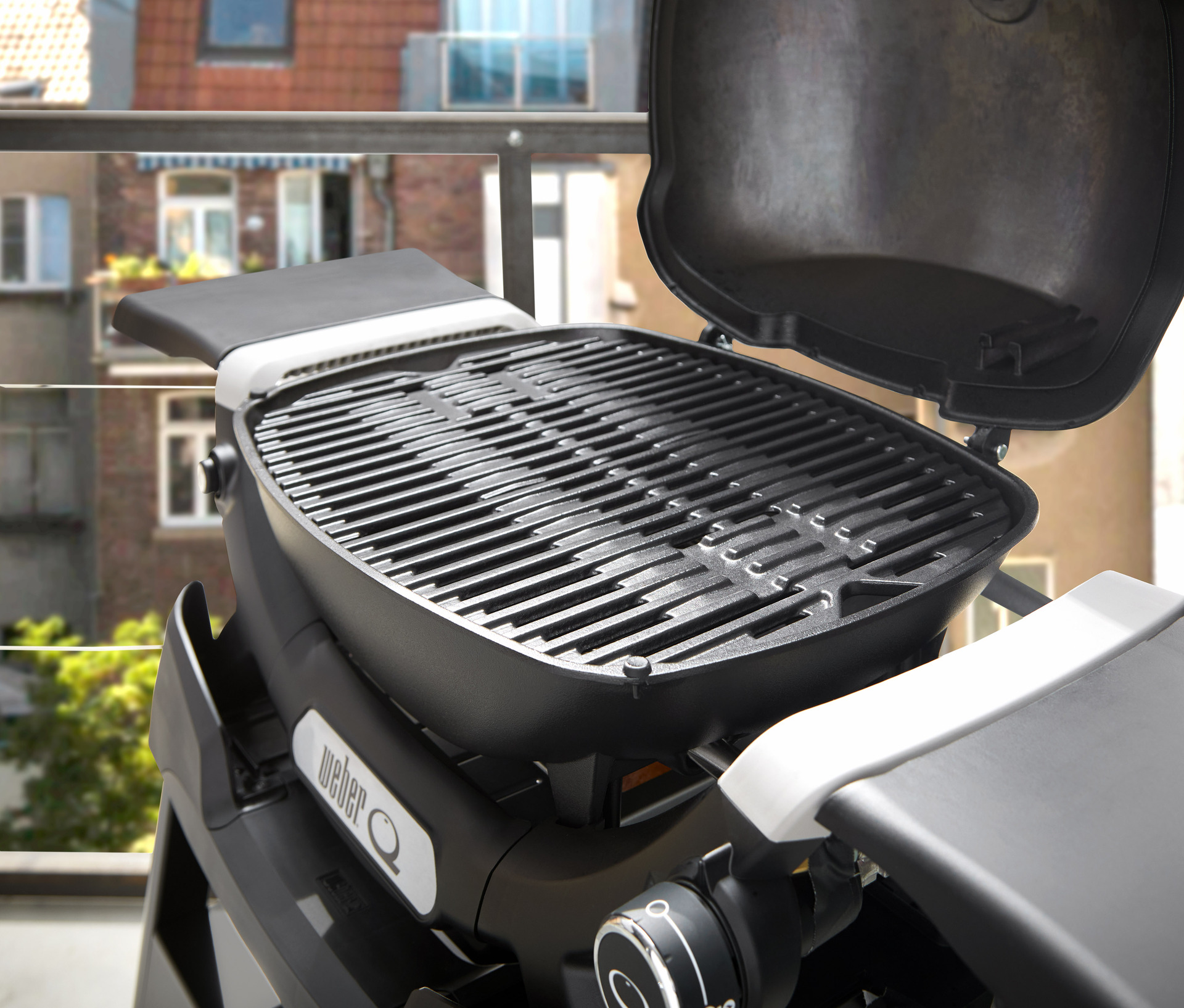 Q1200N Gasgrill mit Stand bei leitermann.de günstig kaufen Q1200N Gasgrill mit Stand