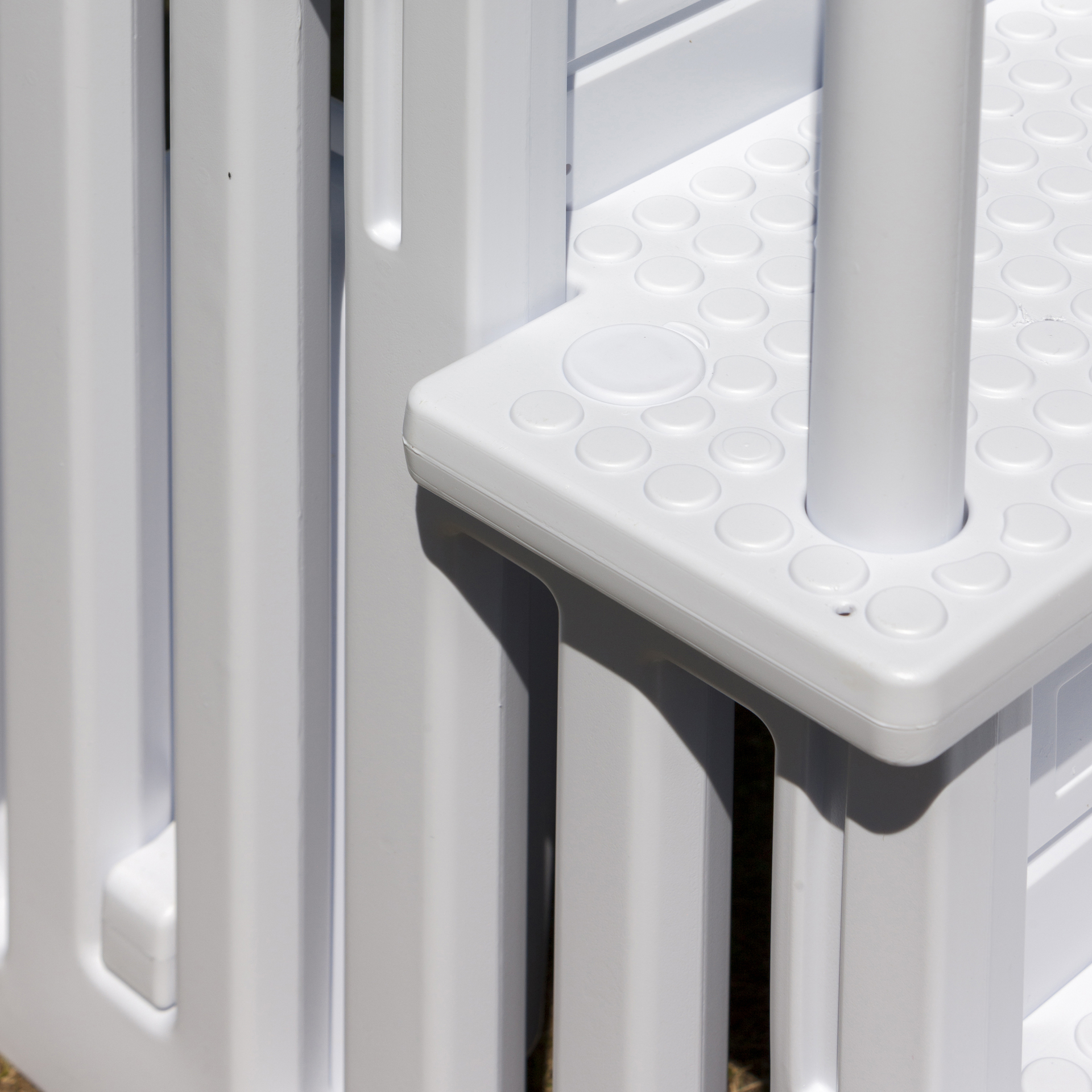 Synthetic Leiter 4 Stufen bei leitermann.de günstig kaufen Synthetic Leiter 4 Stufen