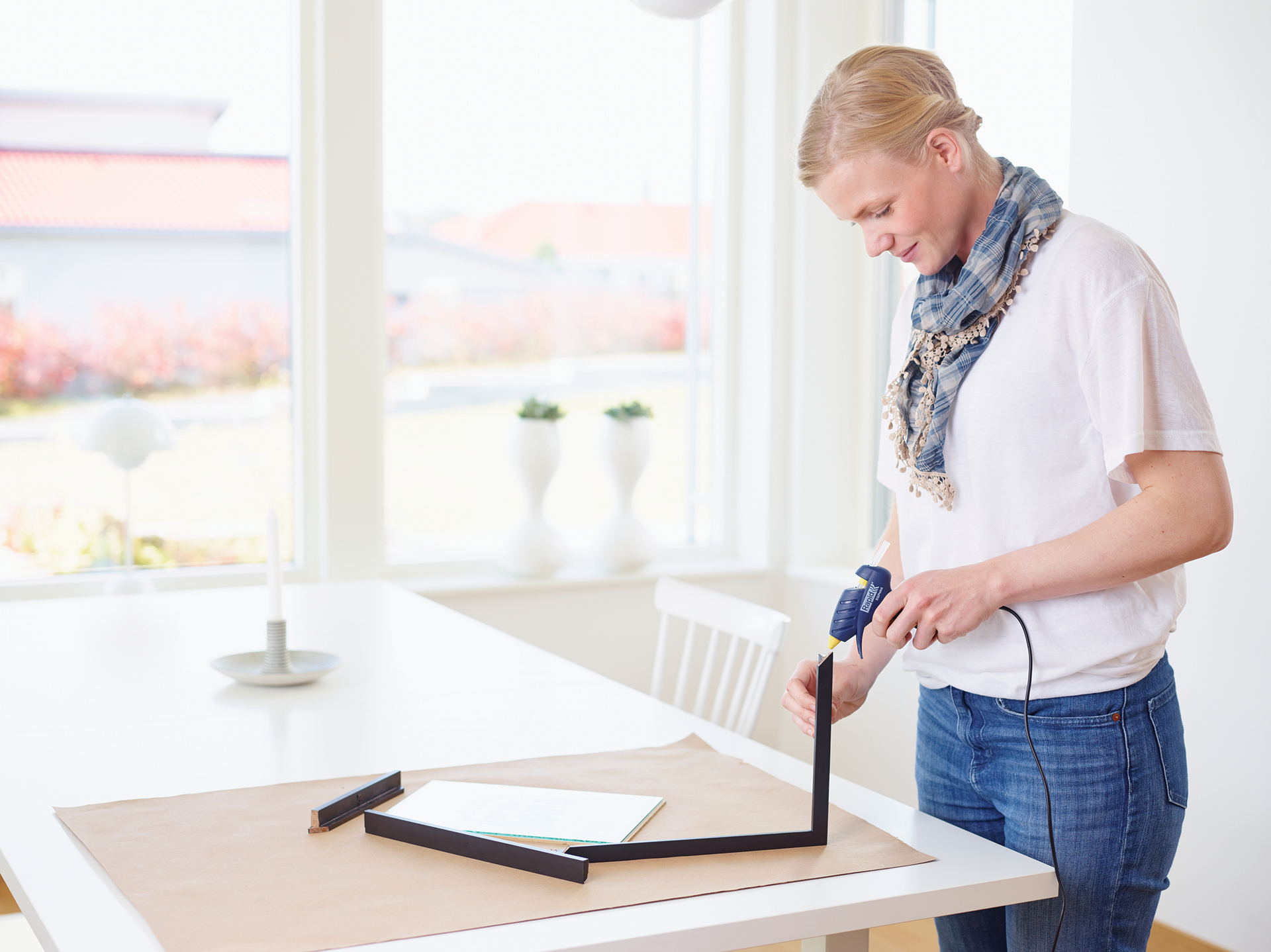 Klebepistole Point für 7mm Sticks, kabellos bei leitermann.de günstig kaufen Klebepistole Point für 7mm Sticks, kabellos