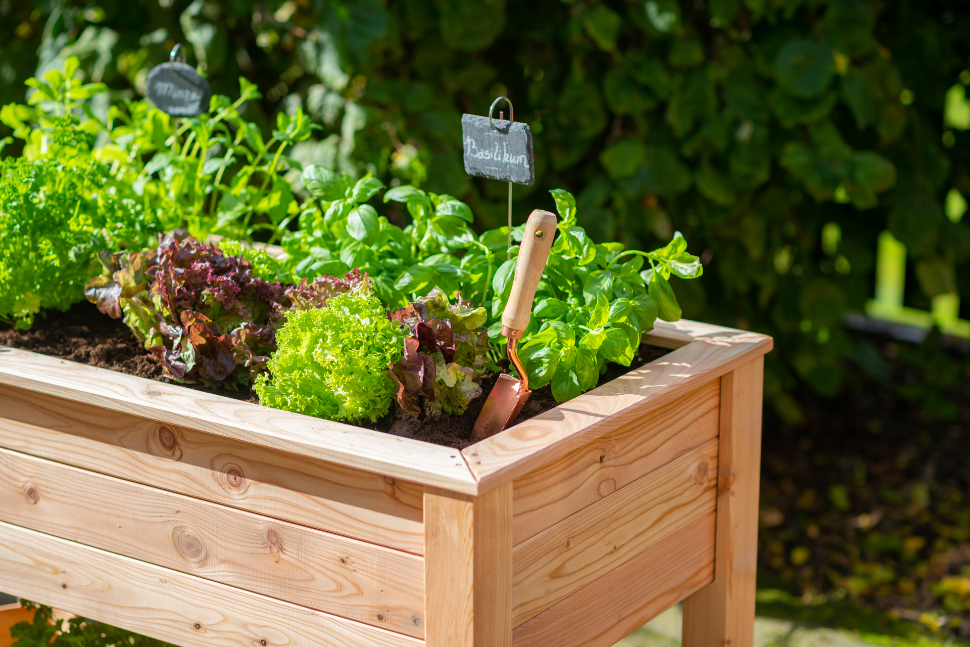 Stelzenhochbeet Emily mit Ablage