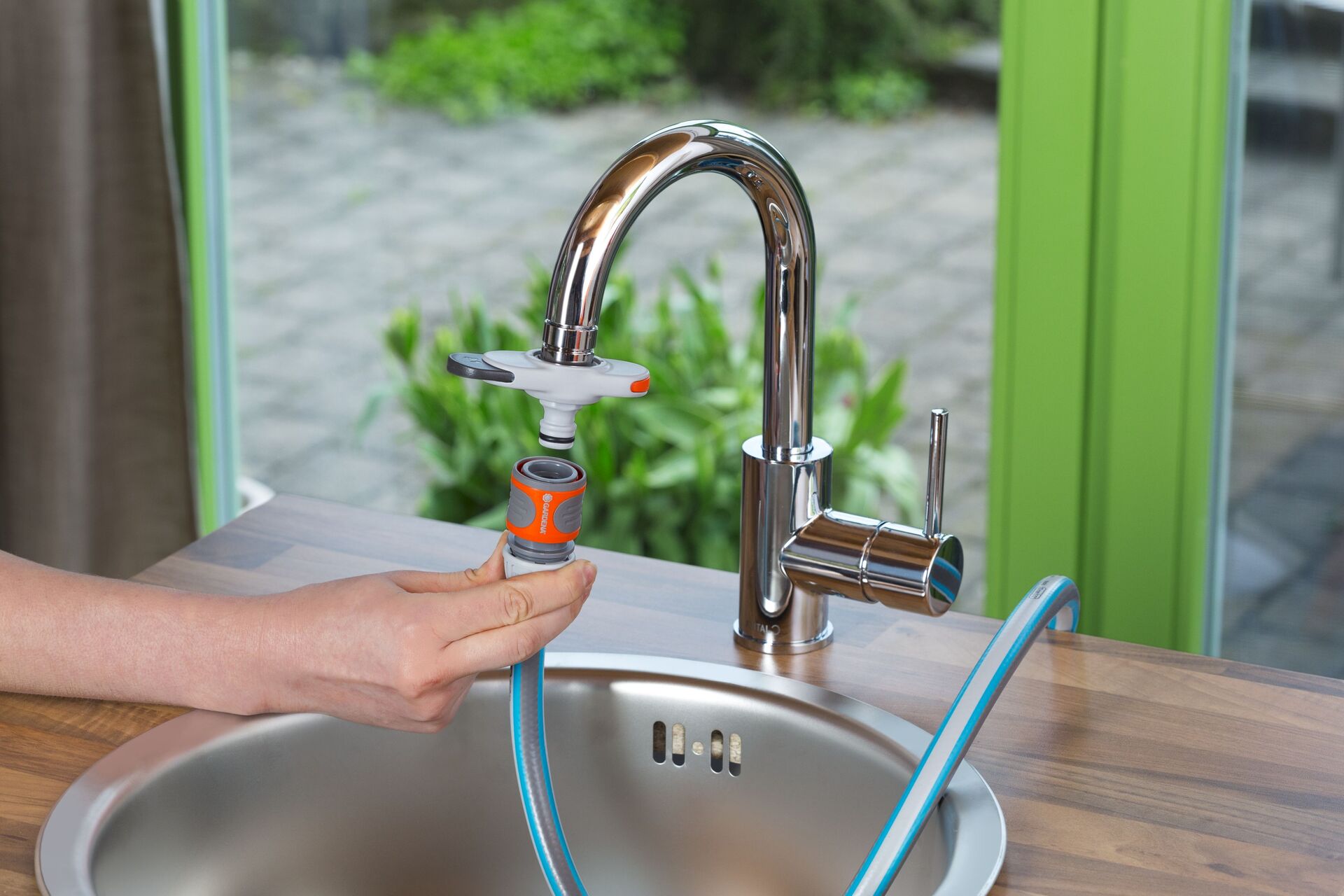 Hahnverbinder für Indoor-Wasserhähne bei leitermann.de günstig kaufen Hahnverbinder für Indoor-Wasserhähne