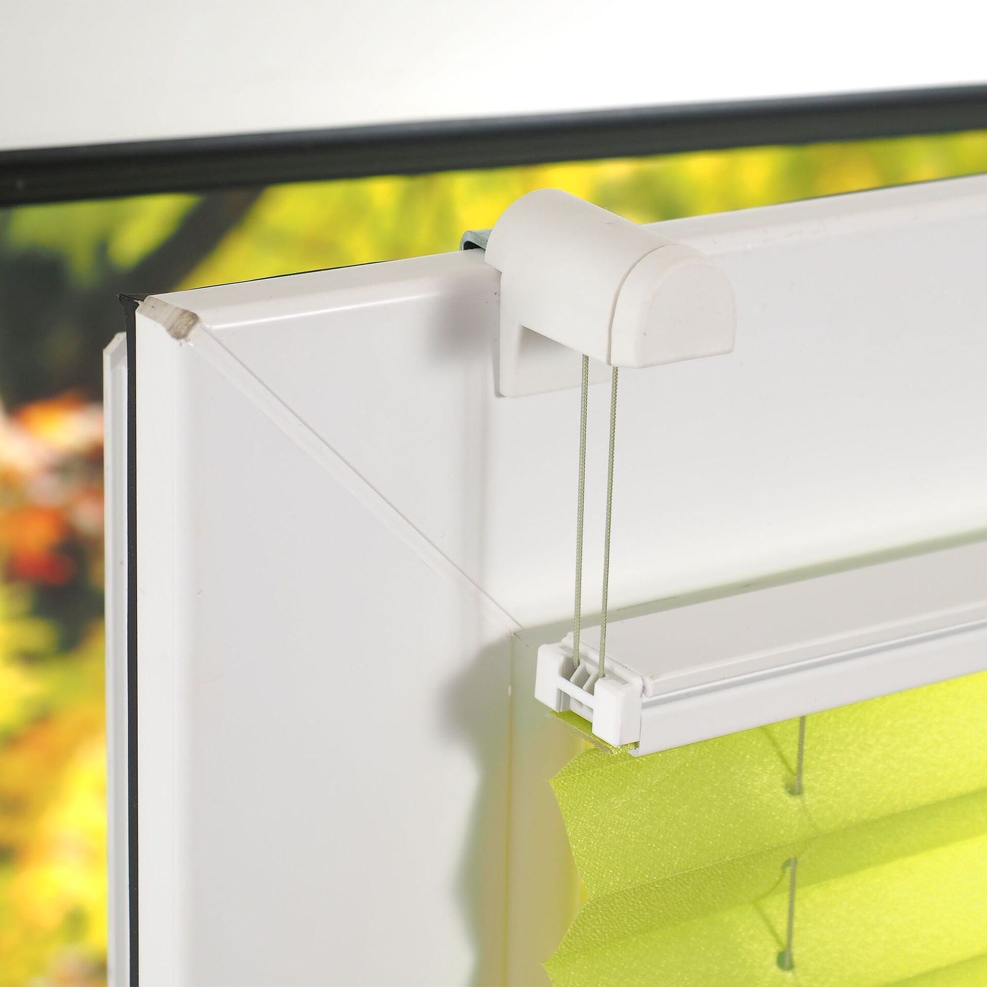 Klemmfix-Plissee verspannt inkl. 4 Klemmträger bei leitermann.de günstig kaufen Klemmfix-Plissee verspannt inkl. 4 Klemmträger