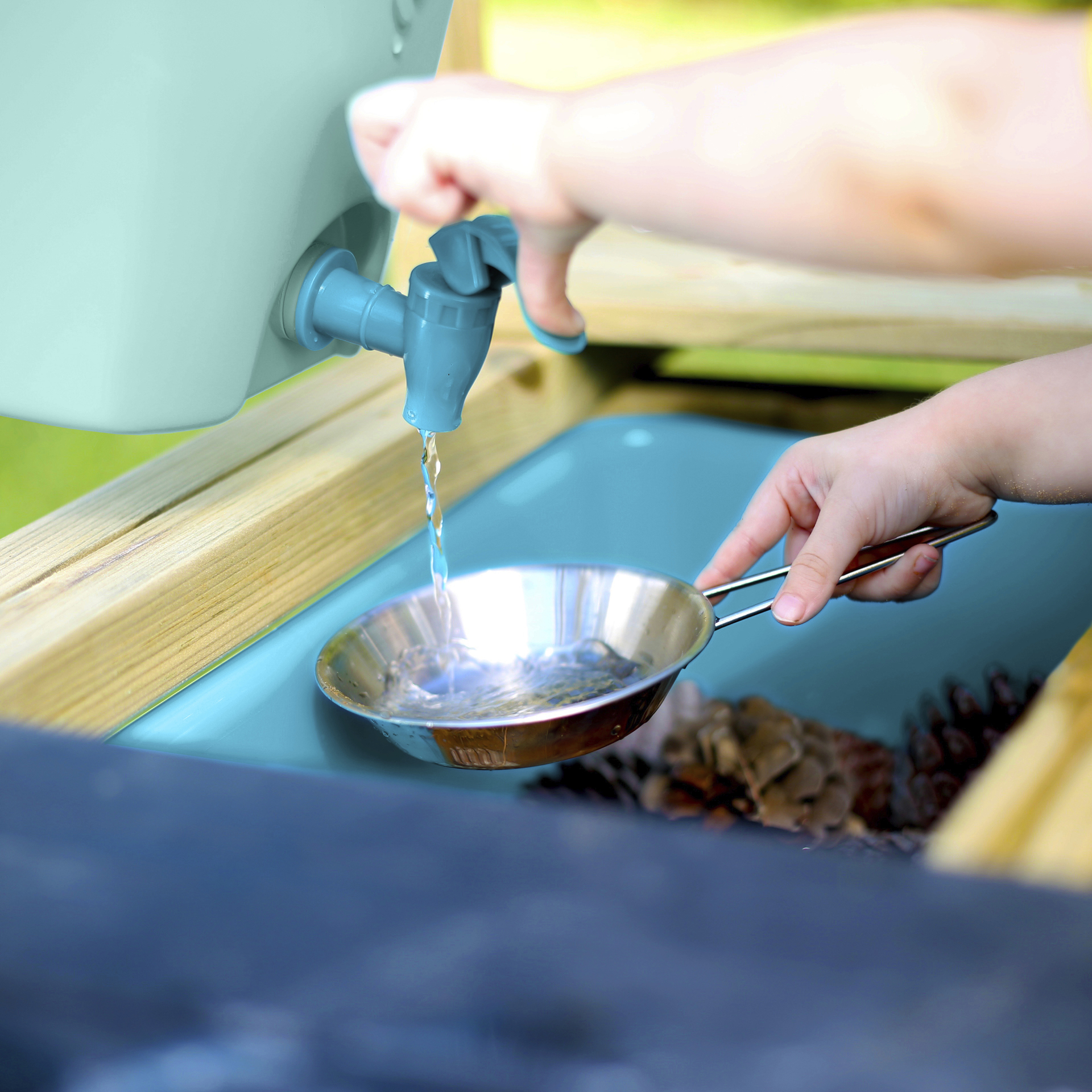 Holz Deluxe Kinderspielküche mit Zubehör