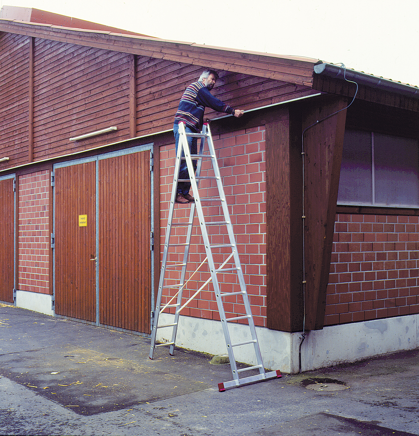 Mehrzweckleiter 2x11 Sprossen