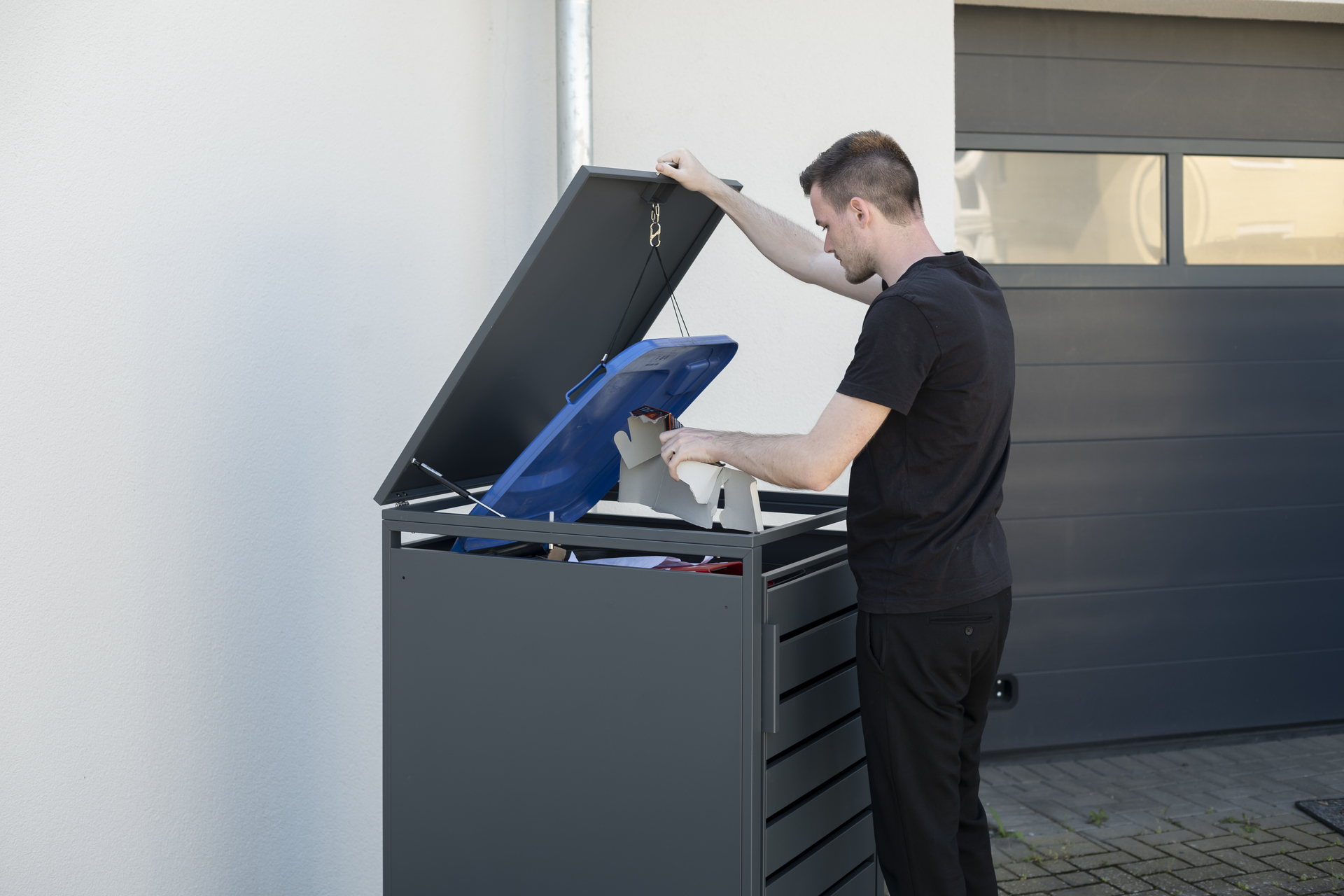 Mülltonnenbox mit Deckel, Anthrazit bei leitermann.de günstig kaufen Mülltonnenbox mit Deckel, Anthrazit
