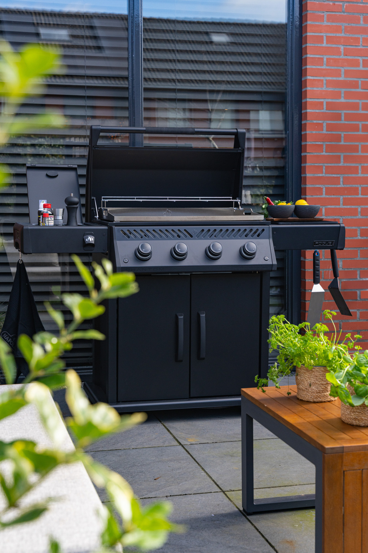 Phantom, Rogue PRO 30 Plancha, Mattschwarz bei leitermann.de günstig kaufen Phantom, Rogue PRO 30 Plancha, Mattschwarz