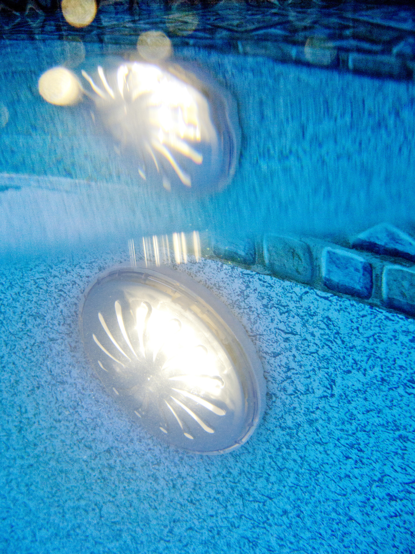 LED Projektor für Stahlwandpools, weiß