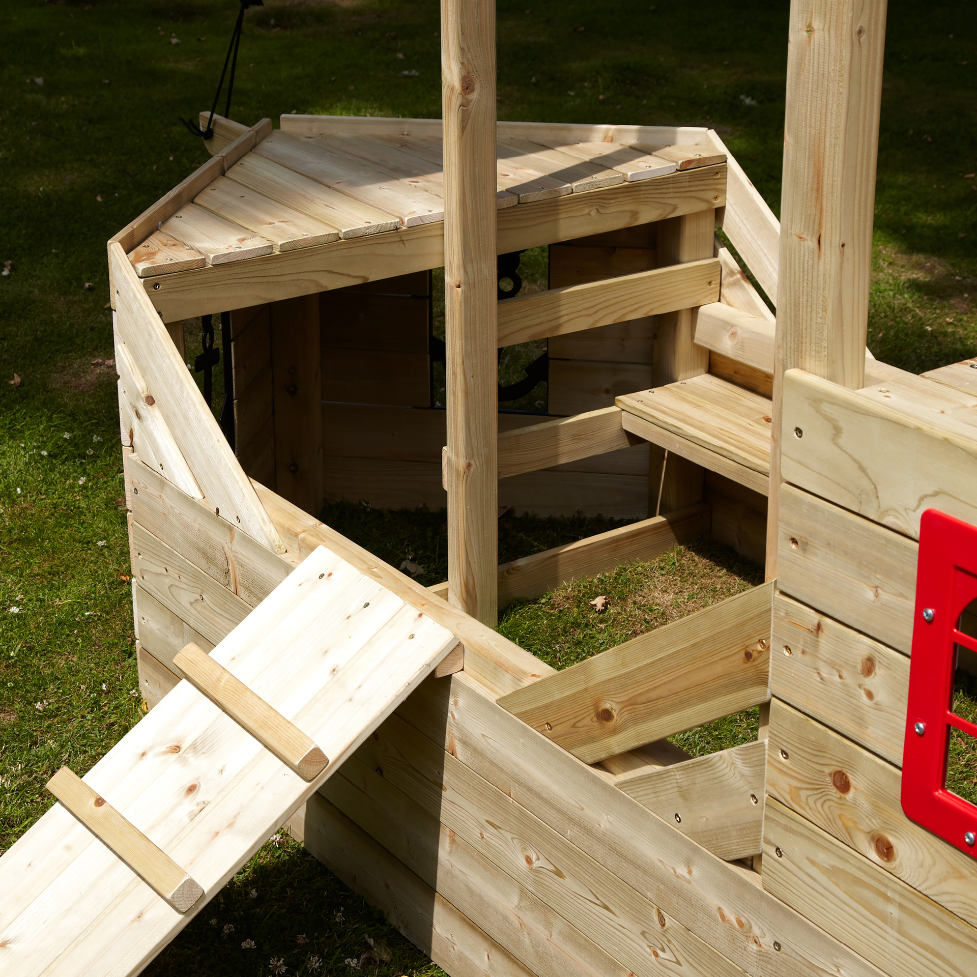 Piratenschiff Spielhaus Galleon bei leitermann.de günstig kaufen Piratenschiff Spielhaus Galleon