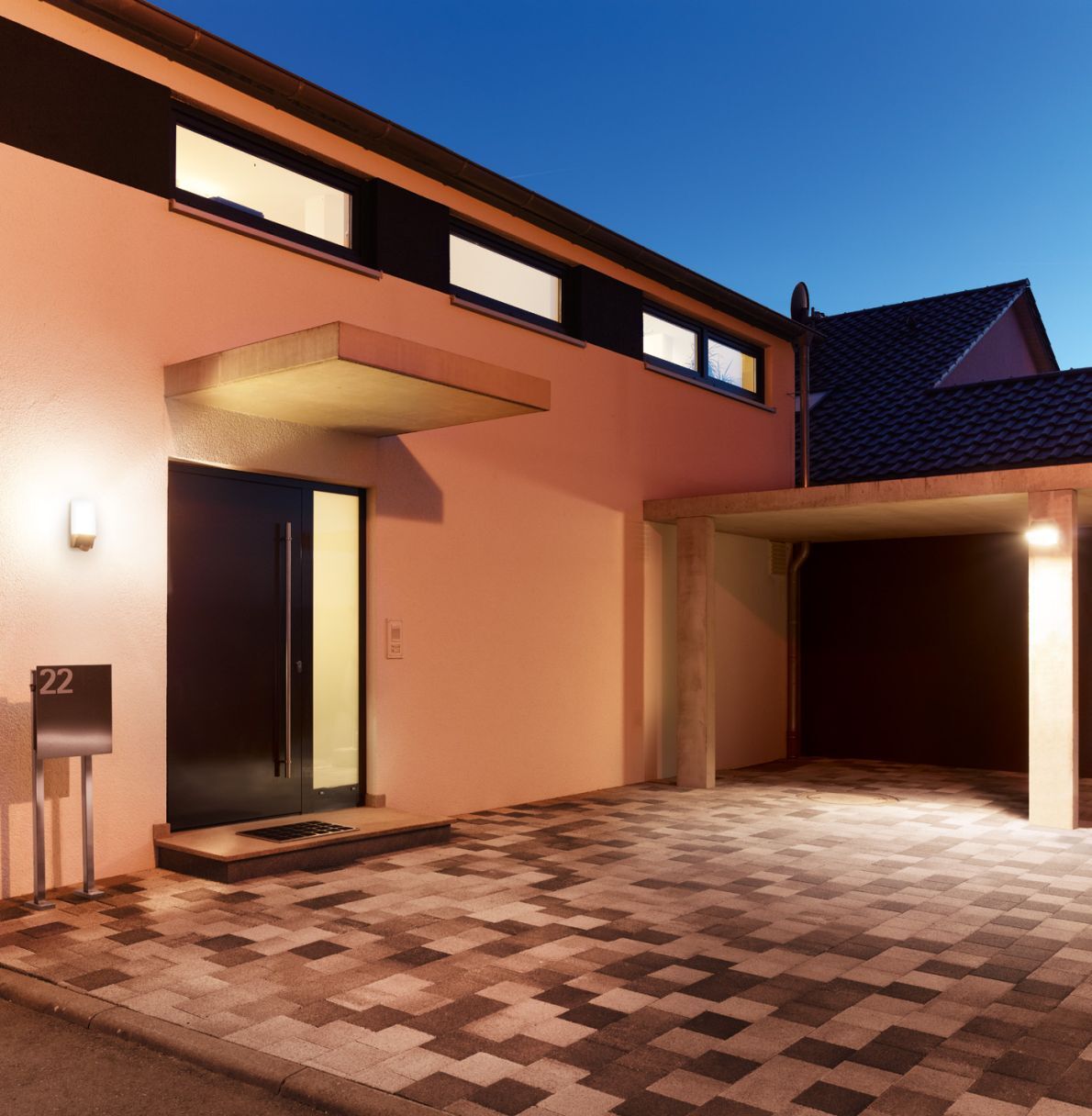 Sensor-Außenleuchte L 1