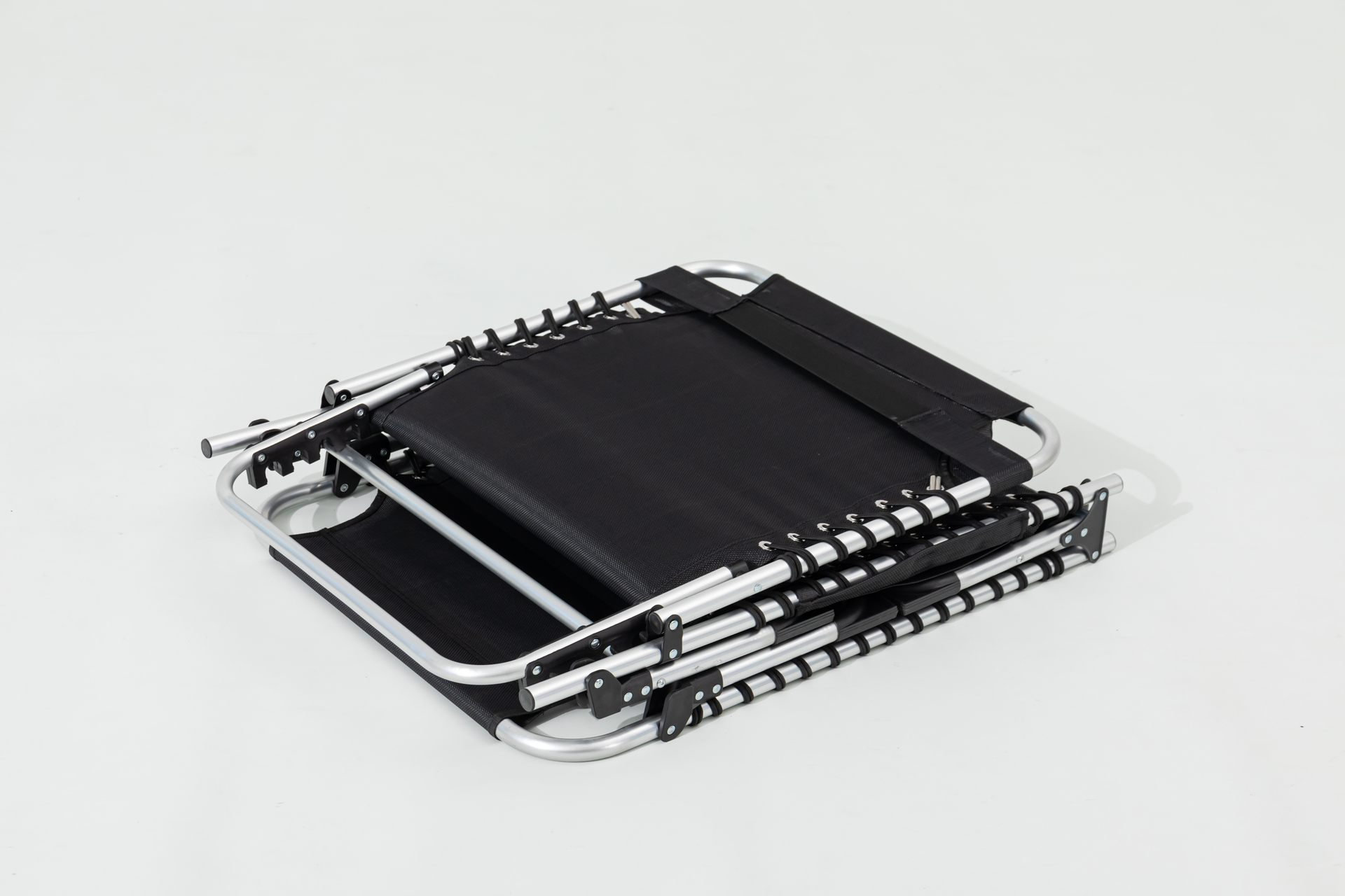 Dreibeinliege, schwarz bei leitermann.de günstig kaufen Dreibeinliege, schwarz