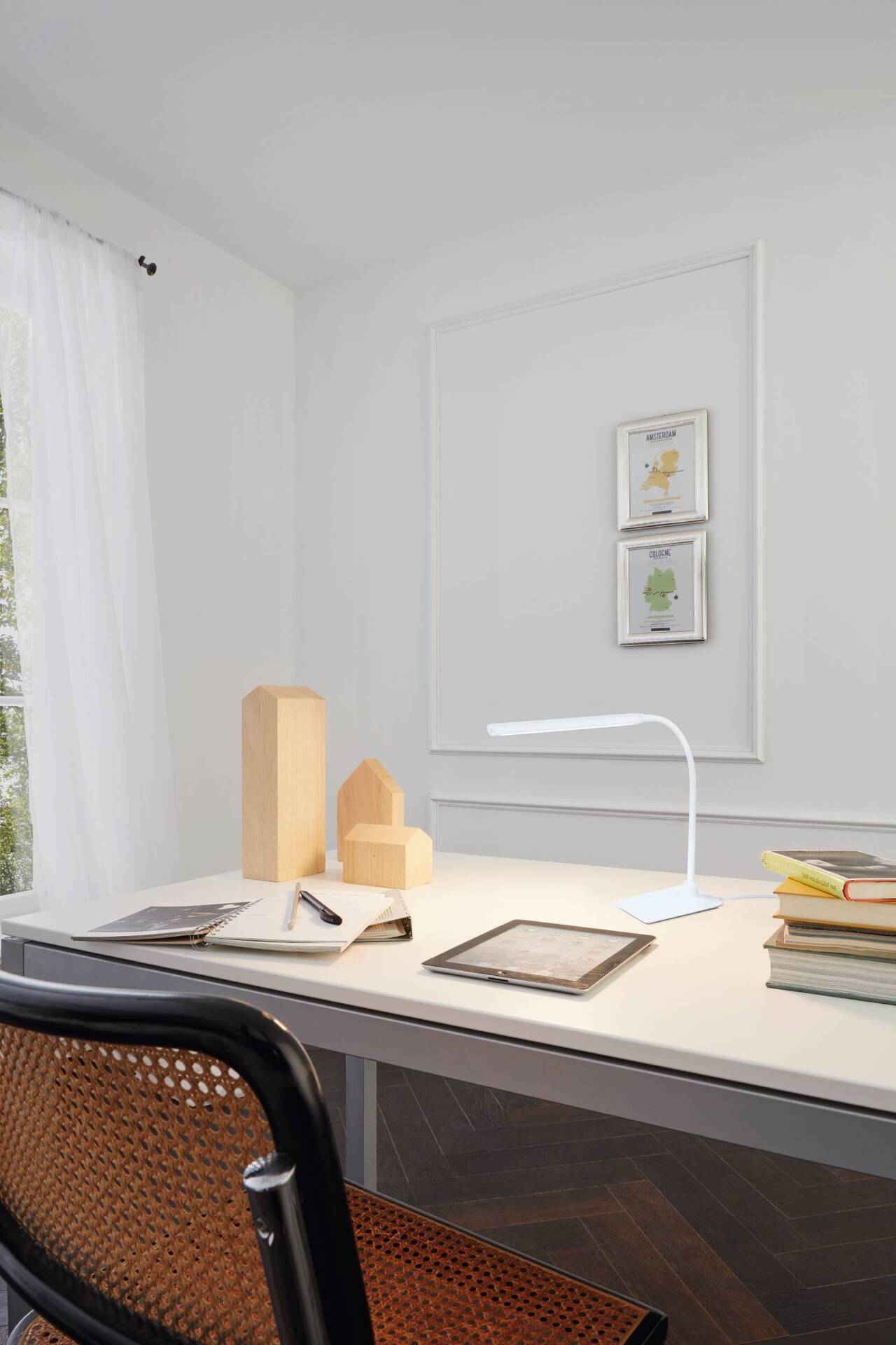 LED-Tischleuchte Laroa m. Touch bei leitermann.de günstig kaufen LED-Tischleuchte Laroa m. Touch