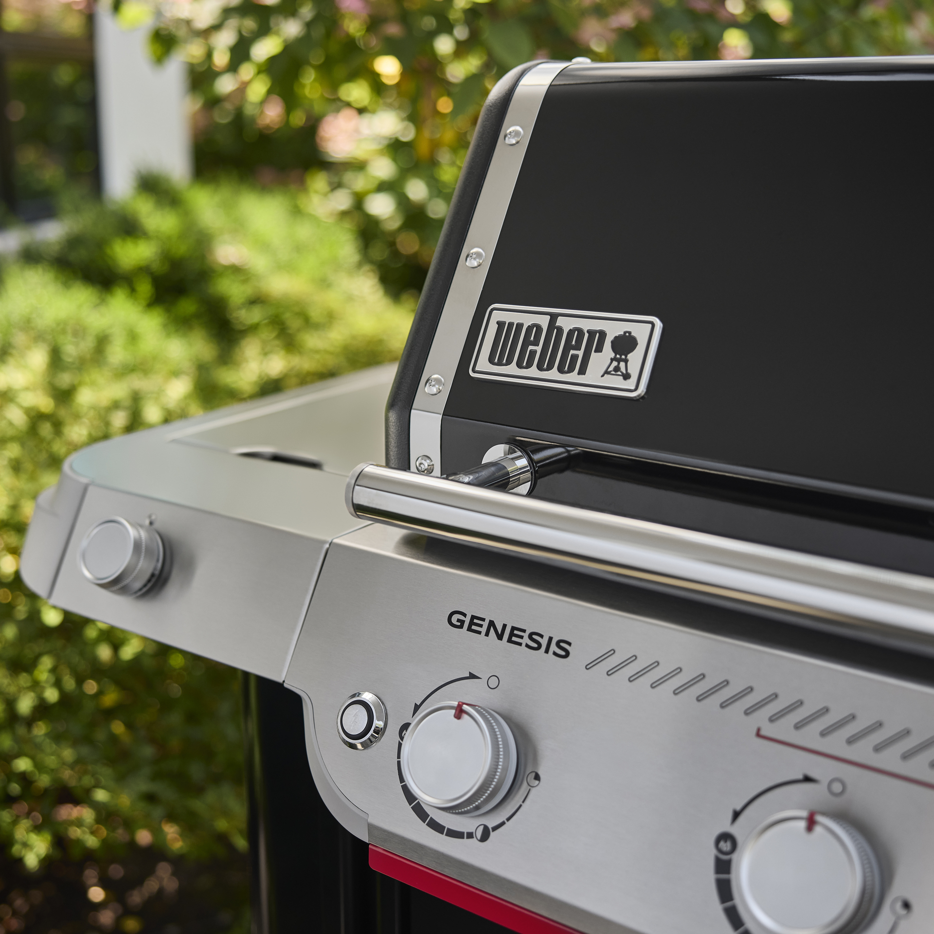 Gasgrill Genesis E-335W bei leitermann.de günstig kaufen Gasgrill Genesis E-335W
