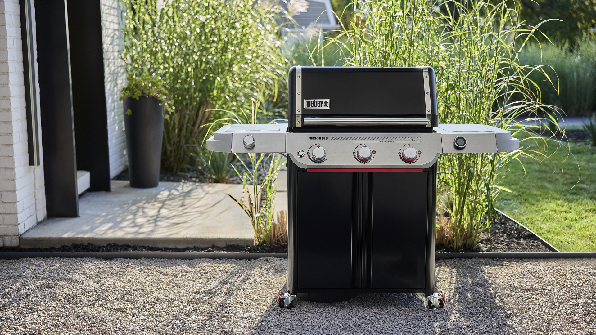 Gasgrill Genesis E-335W bei leitermann.de günstig kaufen Gasgrill Genesis E-335W
