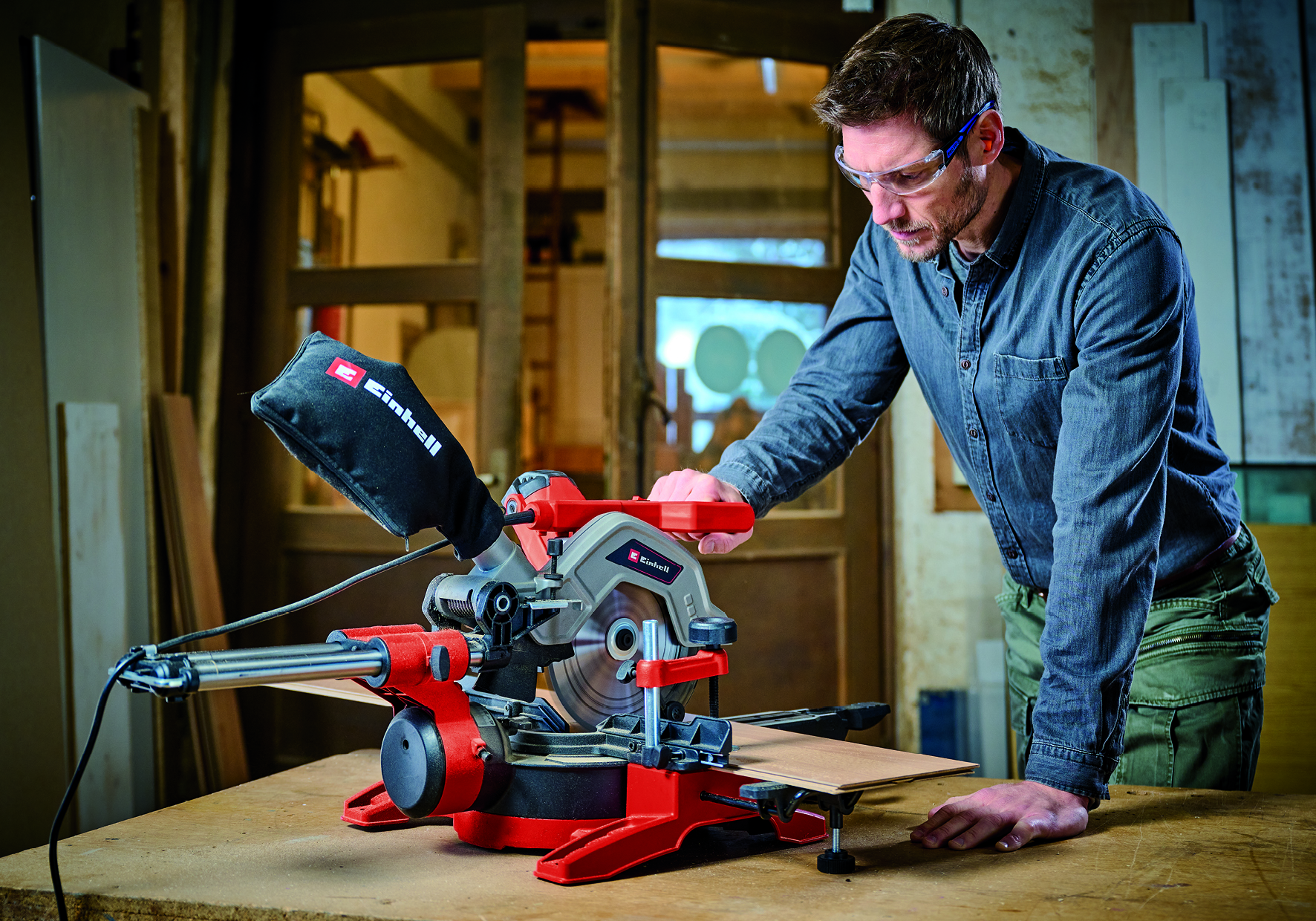 Zug-Kapp-Gehrungssäge TE-SM 8 L Dual