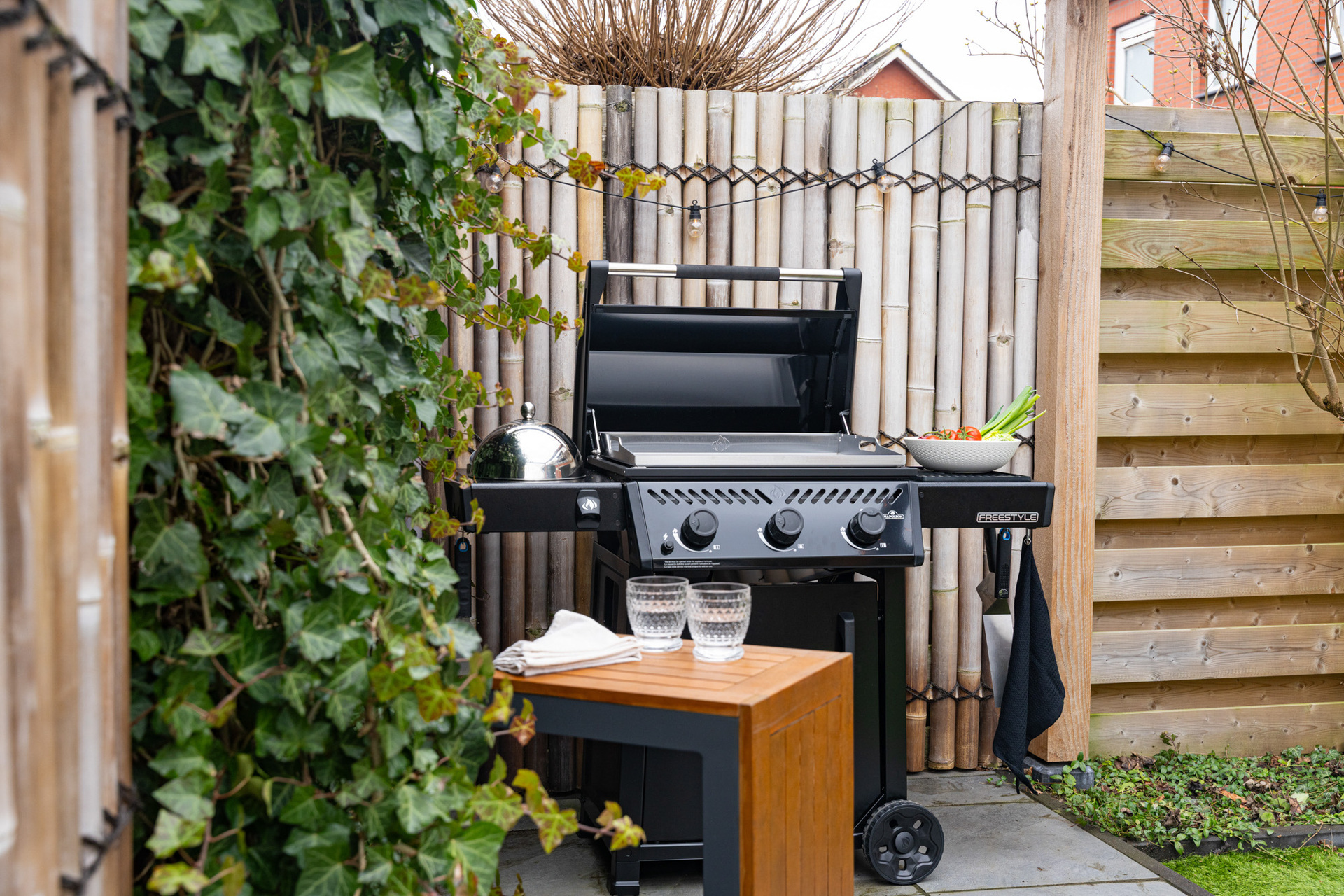 Freestyle 24 Plancha, Schwarz