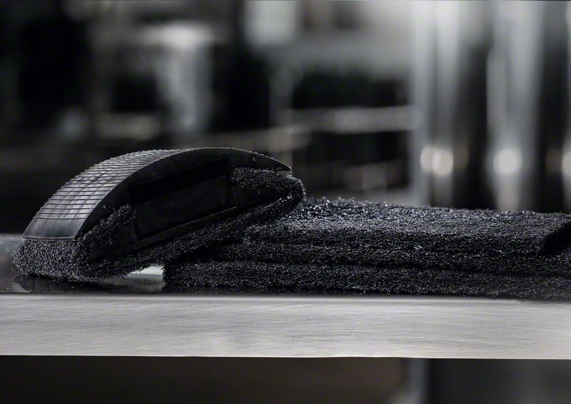 EXPERT N880 Vliespad zum Handschleifen, 152 x 229 mm, mittleres SiC. Für Handschleifen