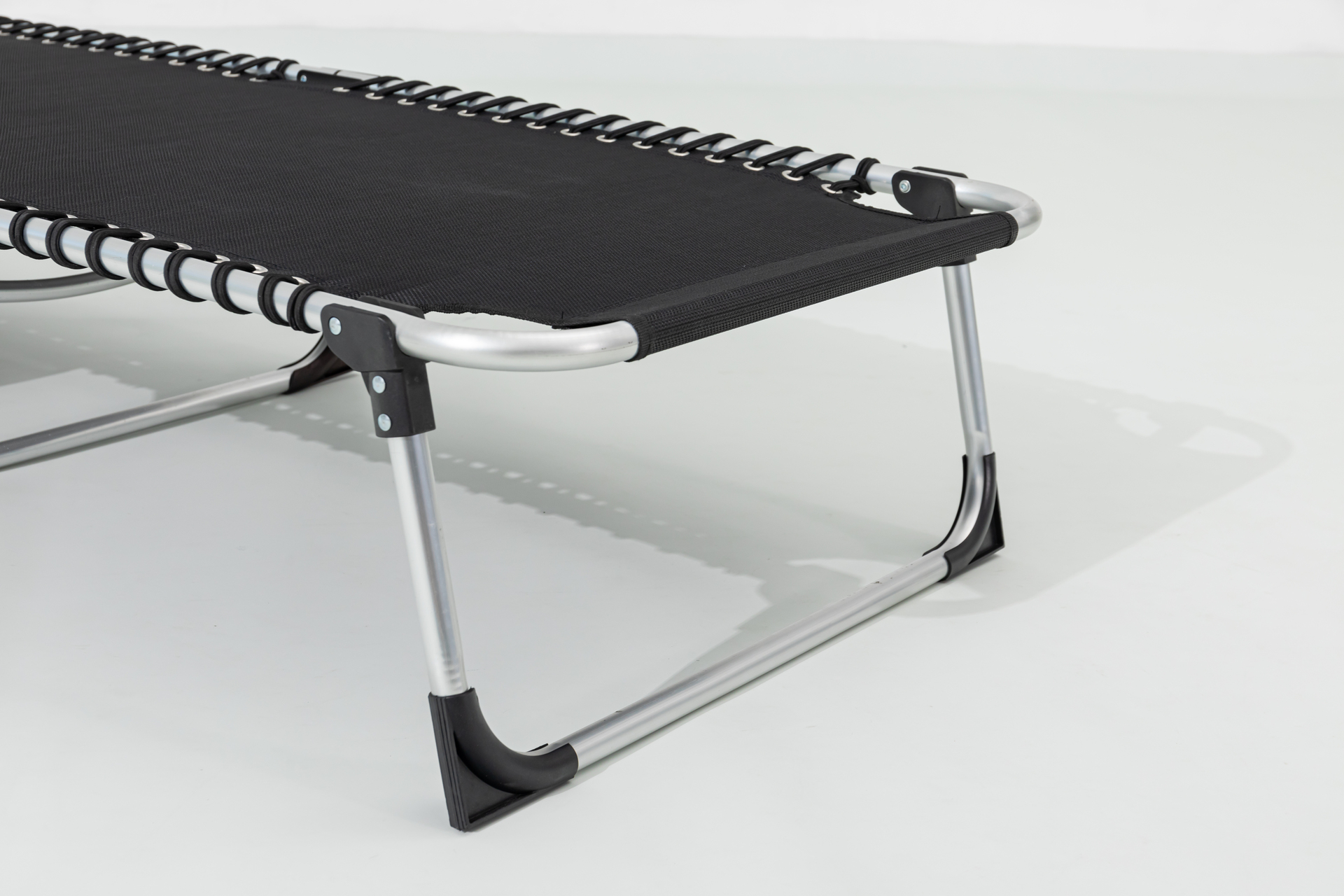 Dreibeinliege, schwarz bei leitermann.de günstig kaufen Dreibeinliege, schwarz