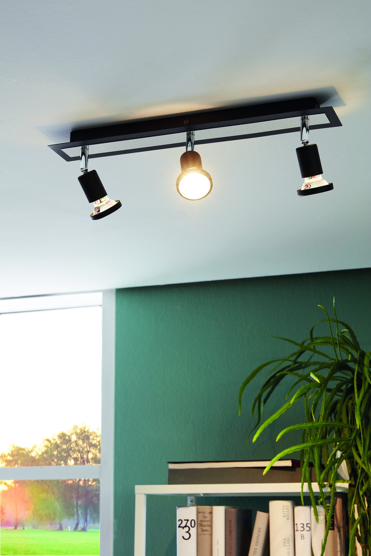 Spotbalken SARRIA 3-flammig bei leitermann.de günstig kaufen Spotbalken SARRIA 3-flammig