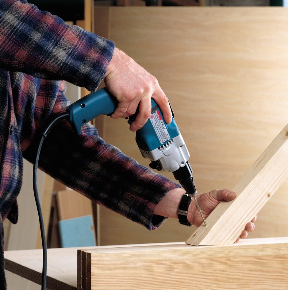 2-Gang-Schrauber 6807 Makita bei leitermann.de günstig kaufen 2-Gang-Schrauber 6807 Makita